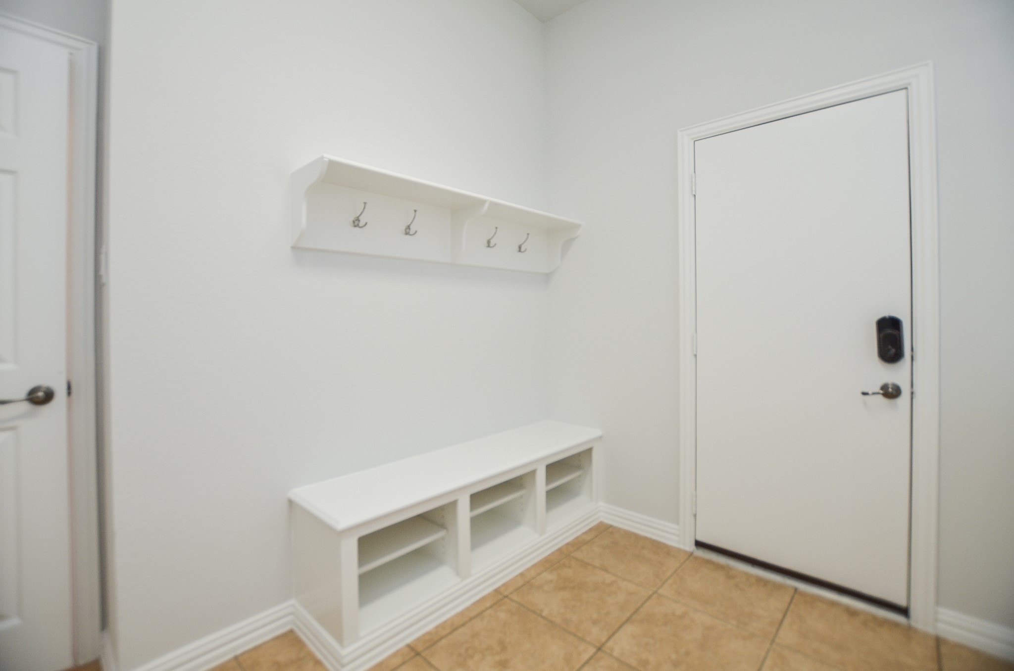 4315 Village Forest Drive Property Photo 6