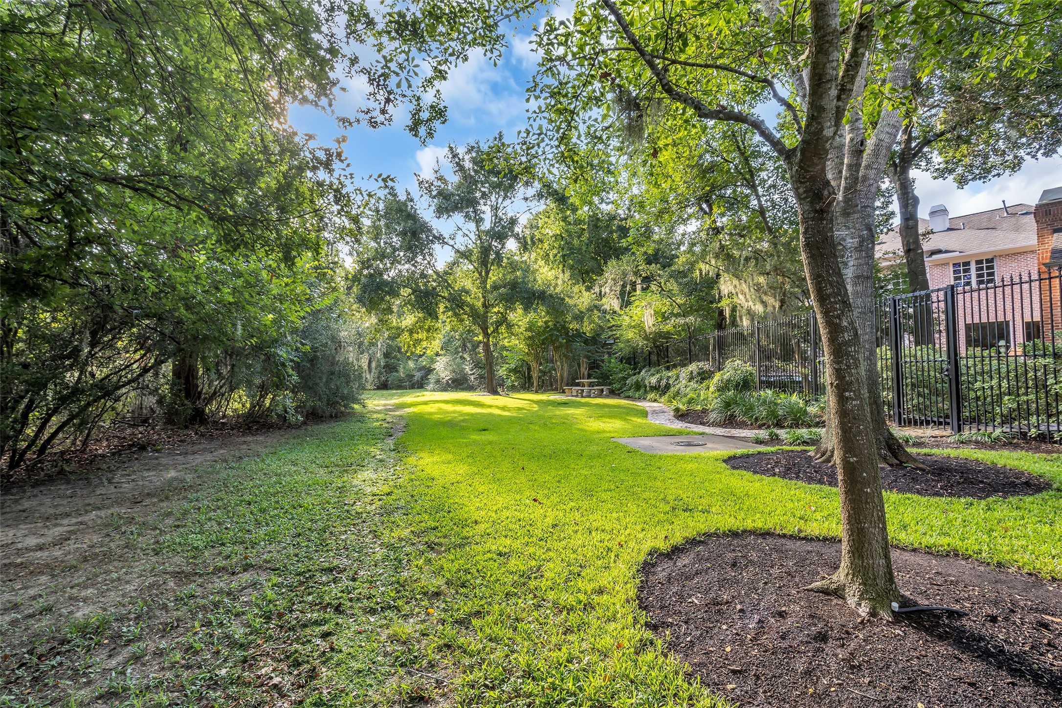12833 Kingsbridge Lane Property Photo 37