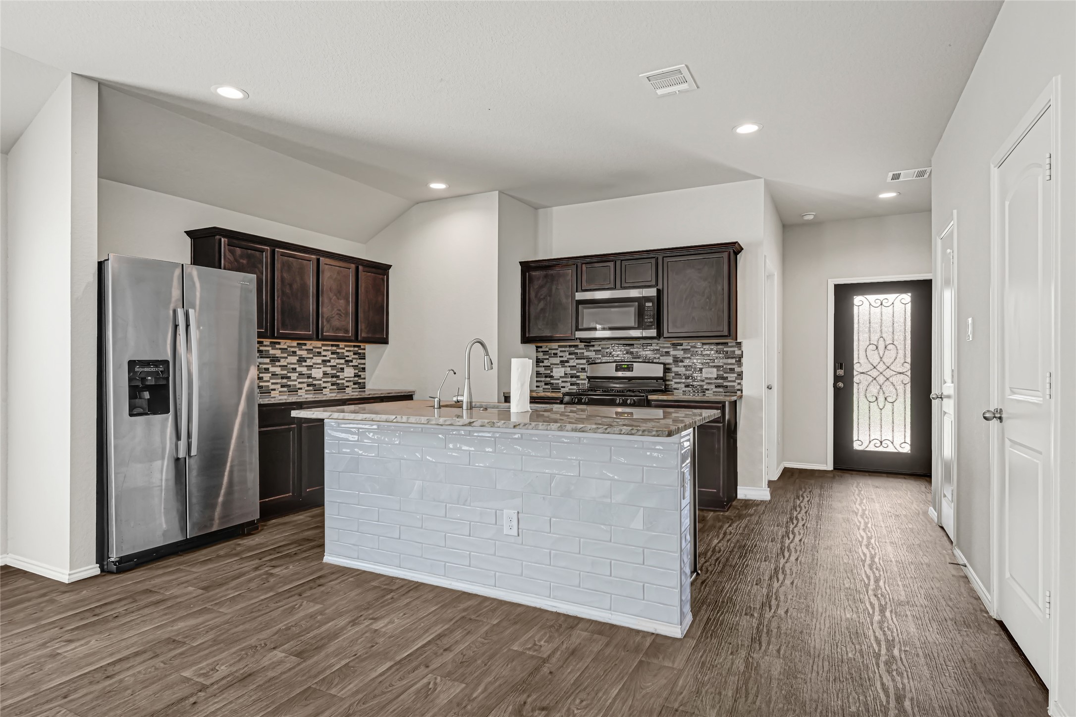 20855 Olive Leaf Street Property Photo 6