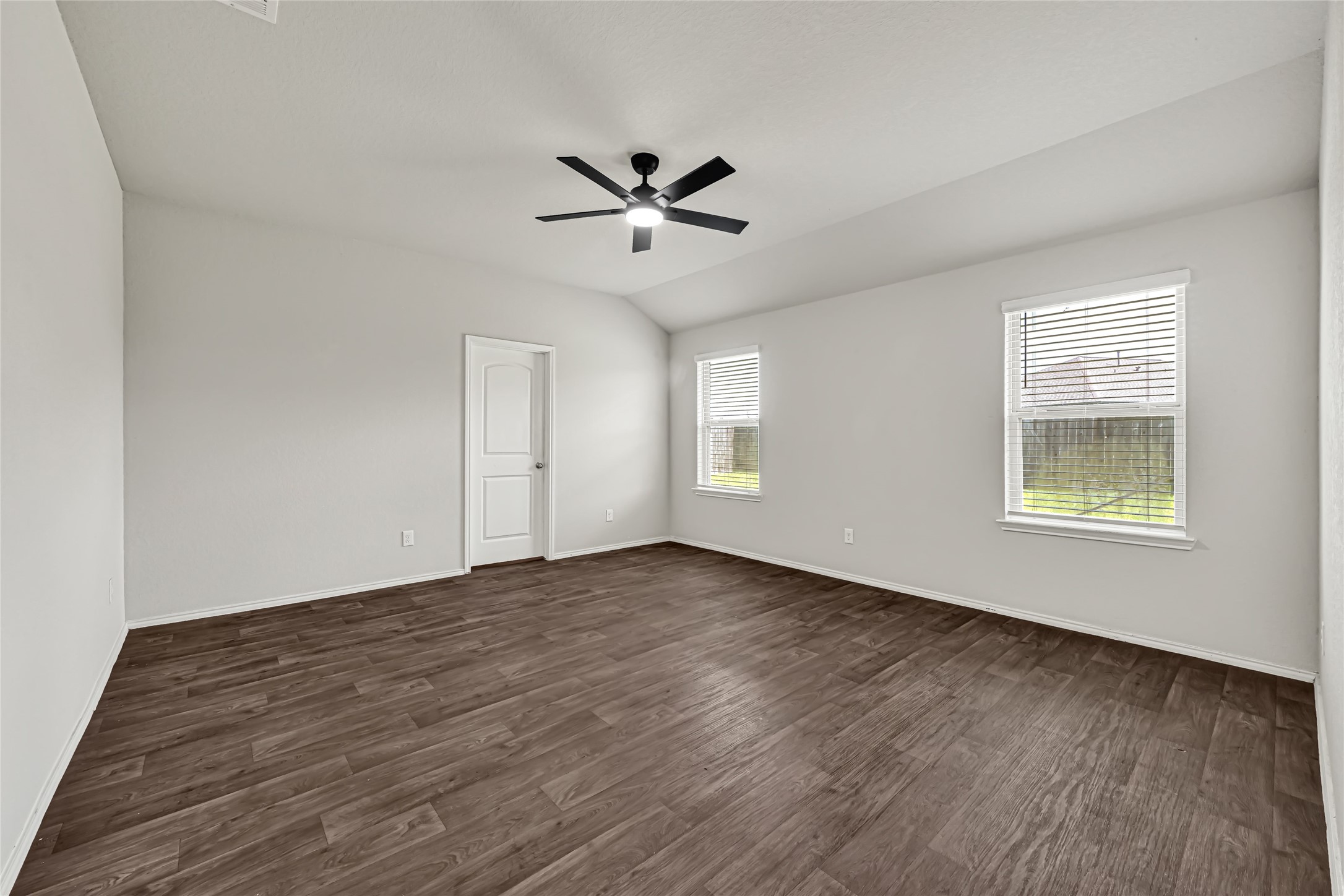 20855 Olive Leaf Street Property Photo 12