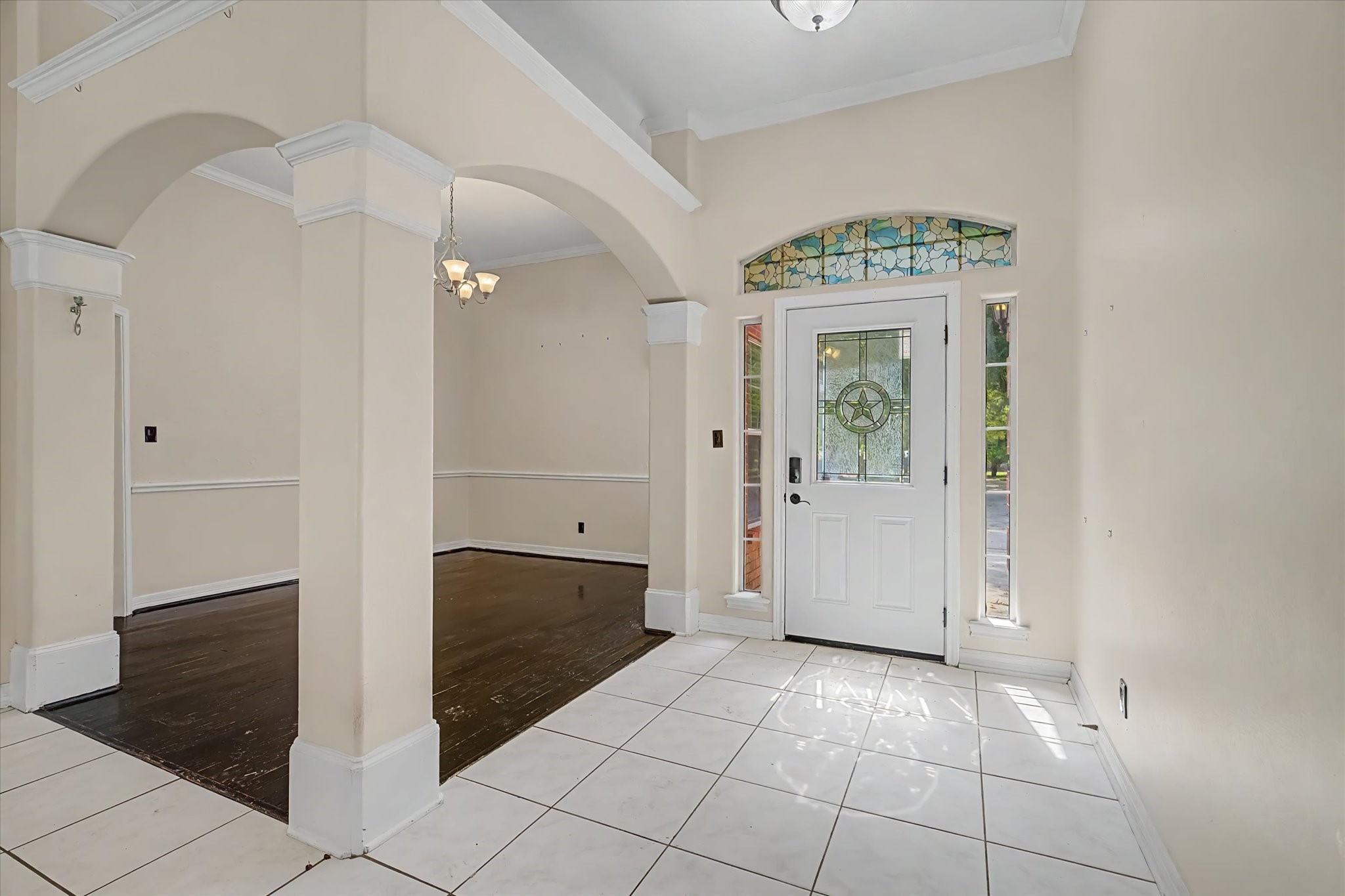 22873 Zambesi Drive Property Photo 4