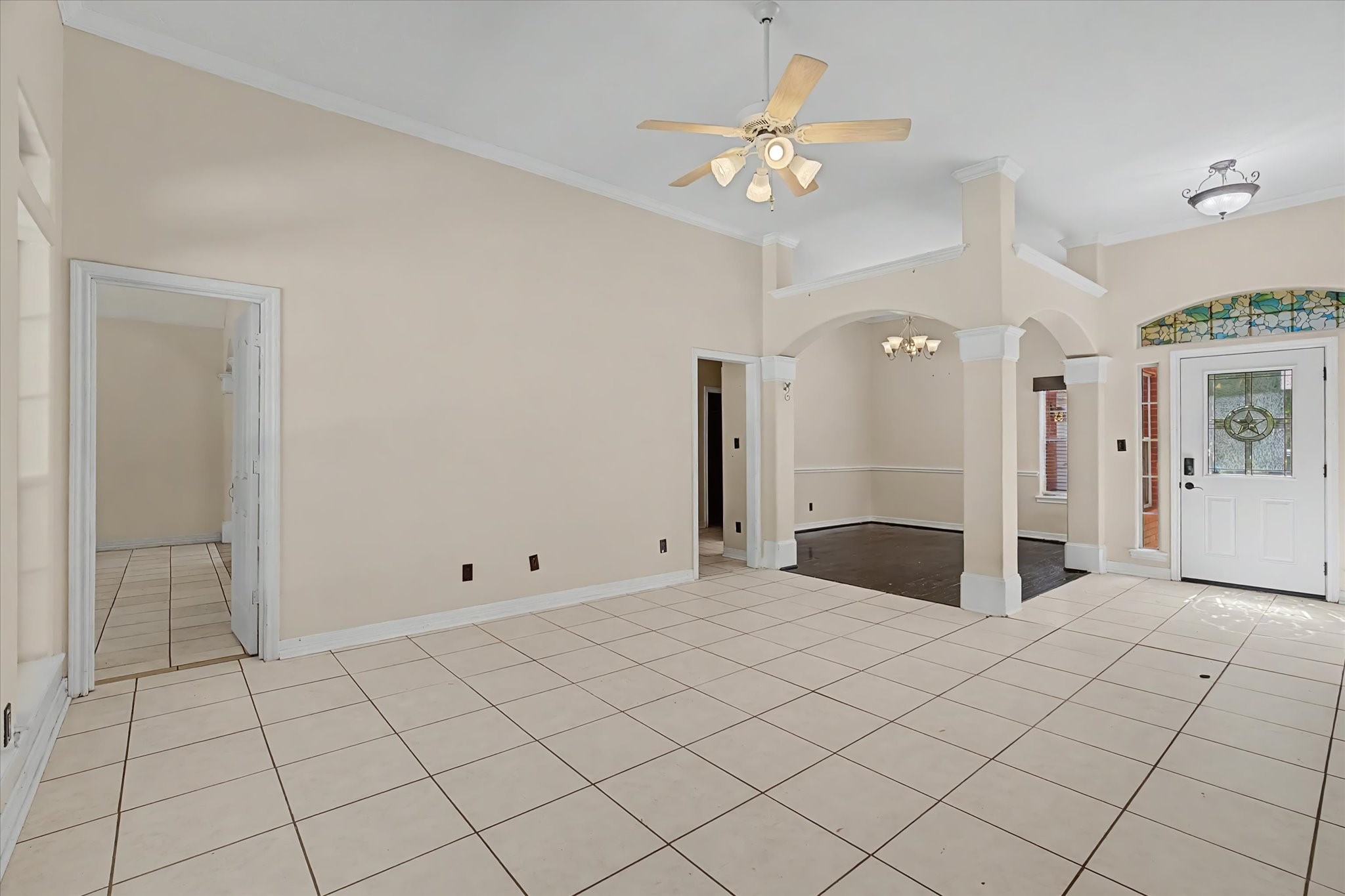 22873 Zambesi Drive Property Photo 8