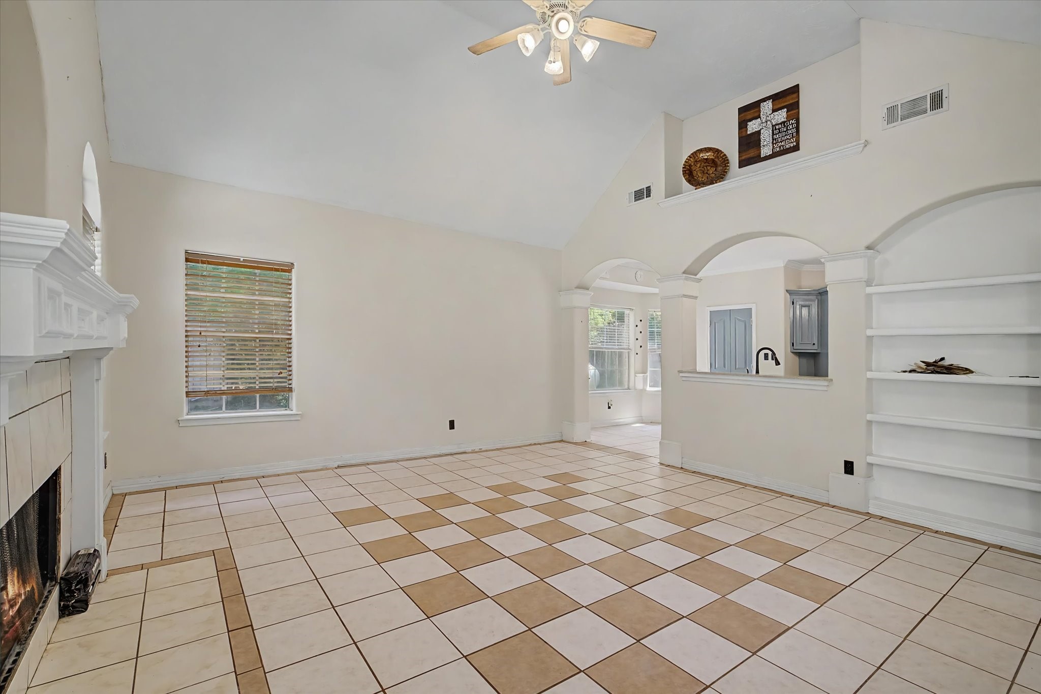 22873 Zambesi Drive Property Photo 21