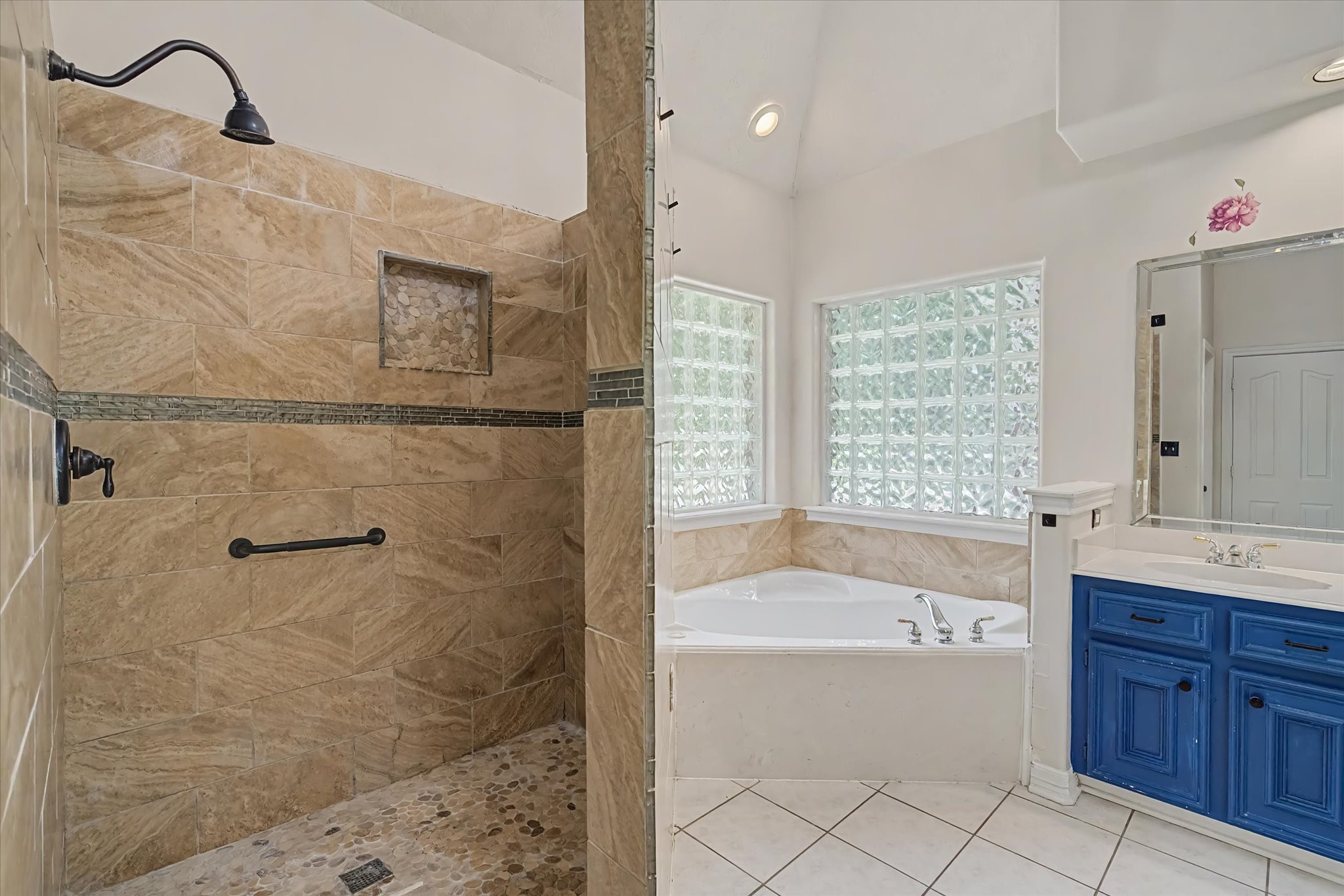 22873 Zambesi Drive Property Photo 33