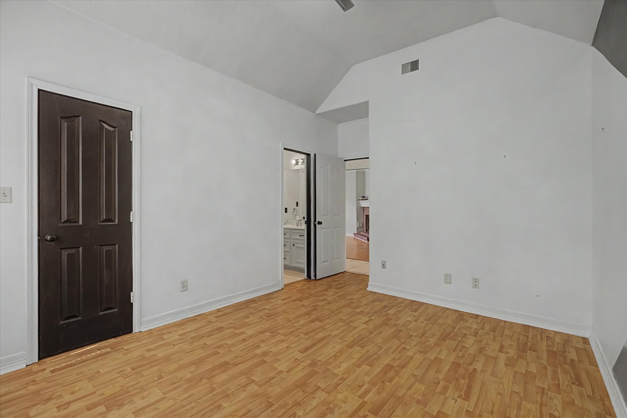 22873 Zambesi Drive Property Photo 41