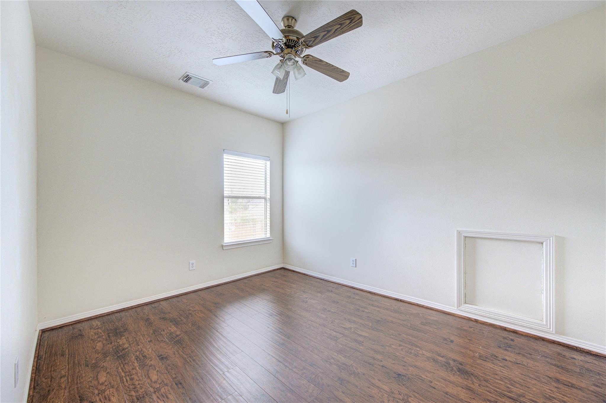 5007 Jade Cove Court Property Photo 33