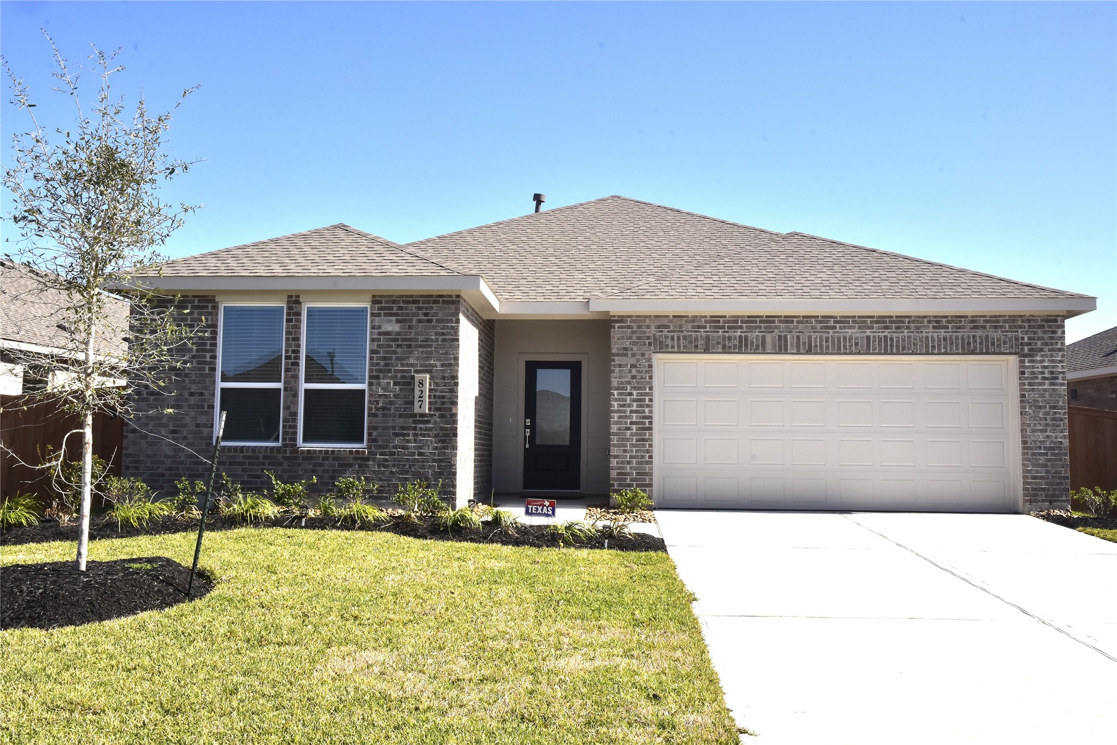 827 Heaven Drive Property Photo