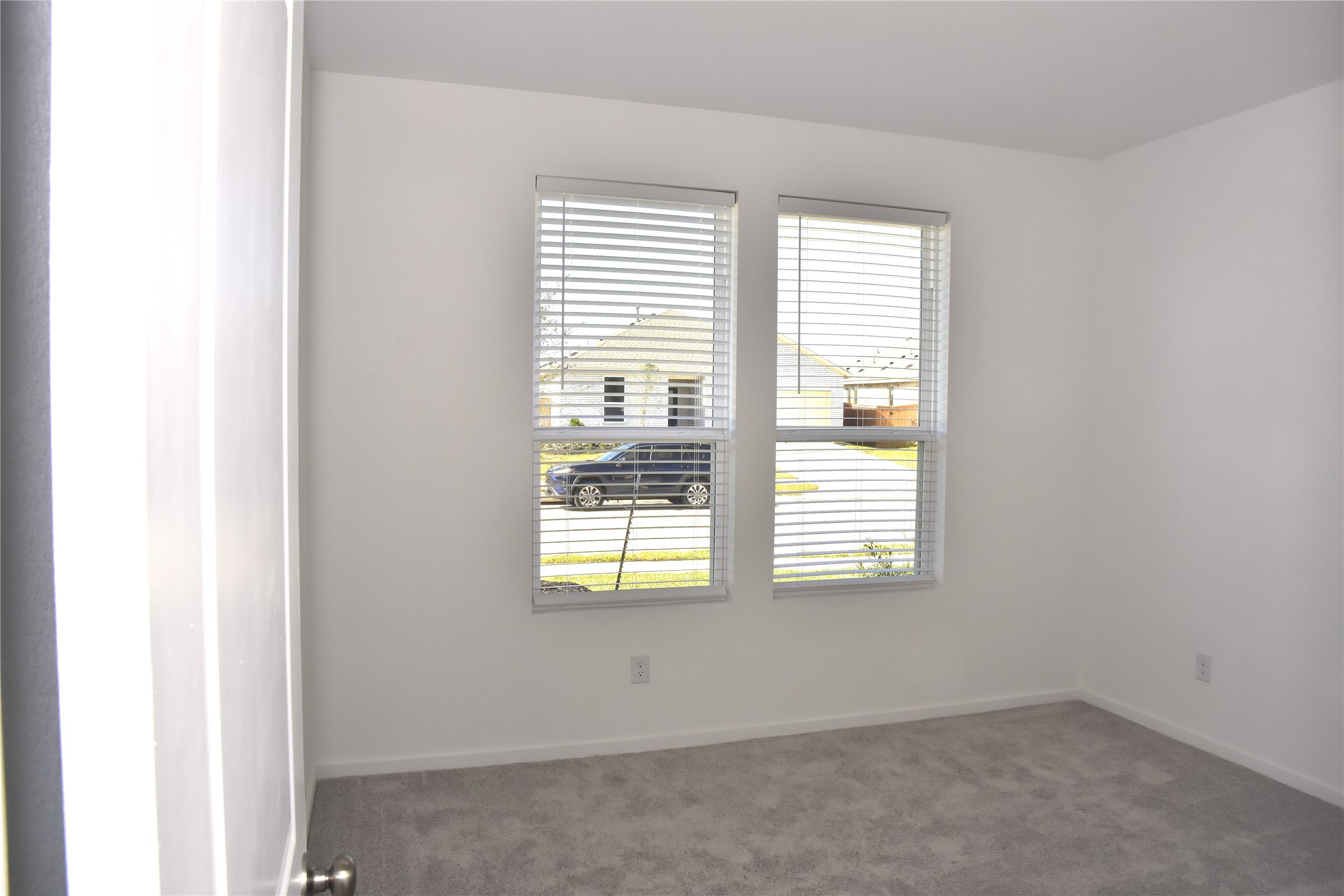 827 Heaven Drive Property Photo 4