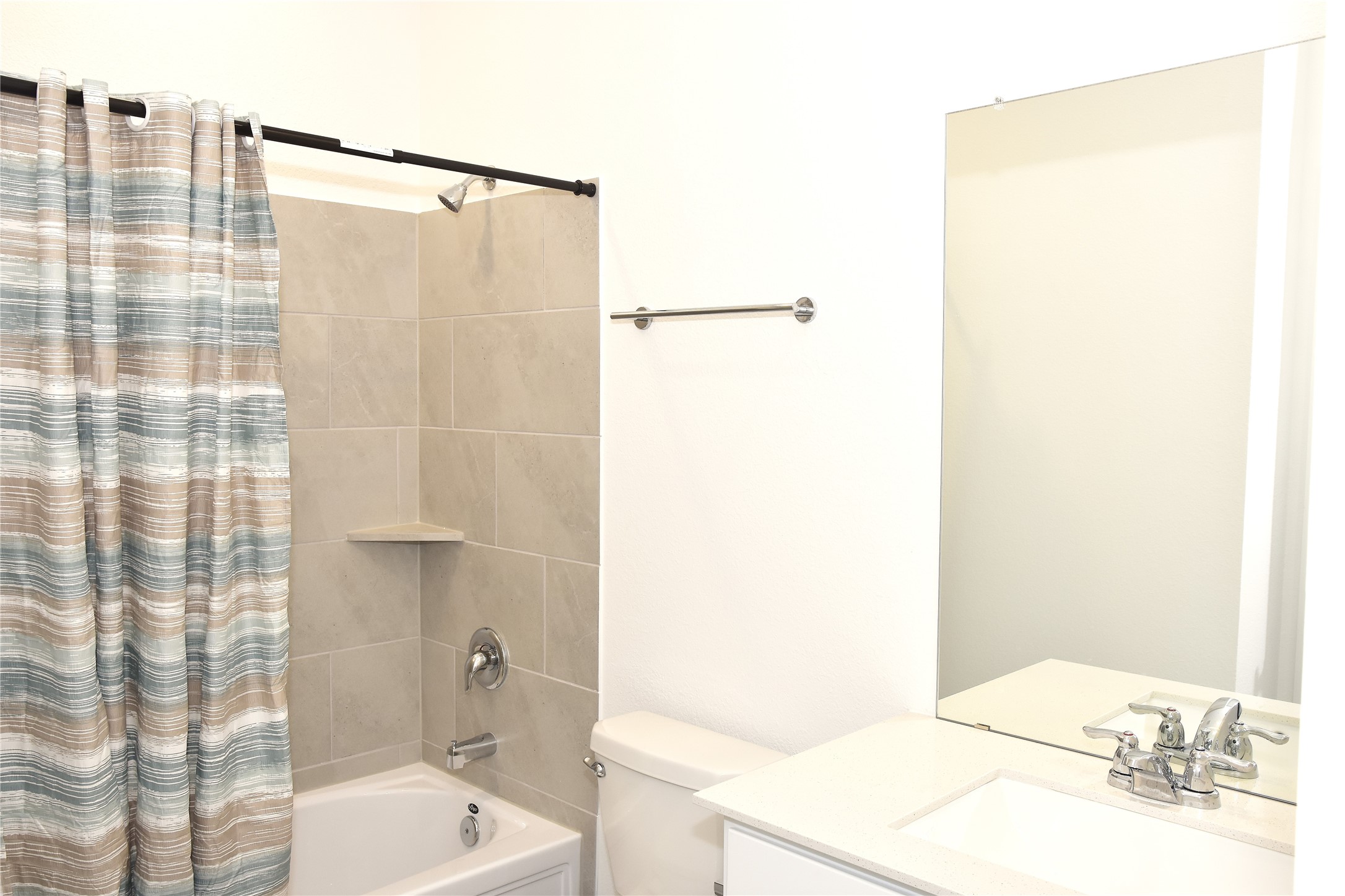 827 Heaven Drive Property Photo 5