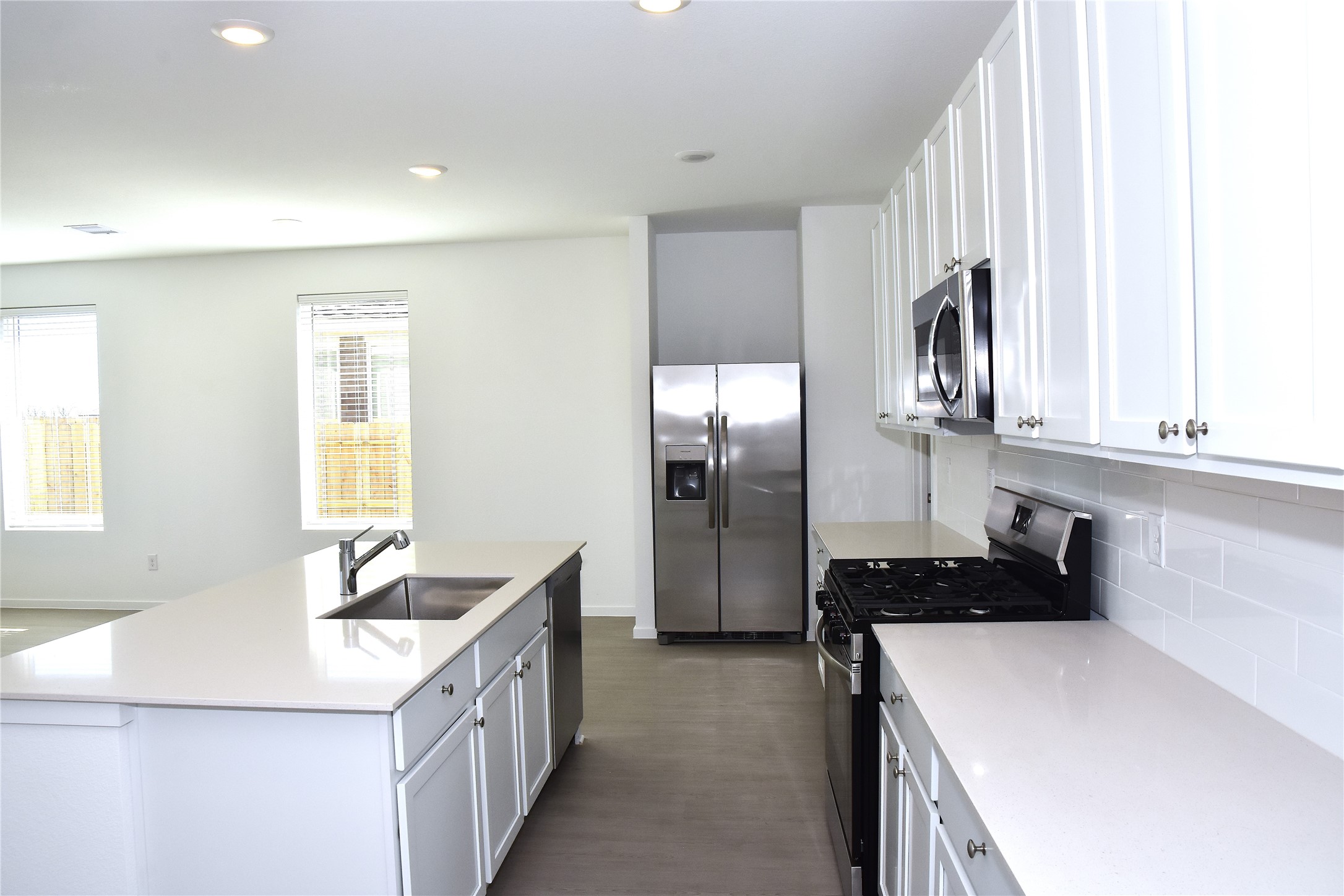 827 Heaven Drive Property Photo 8