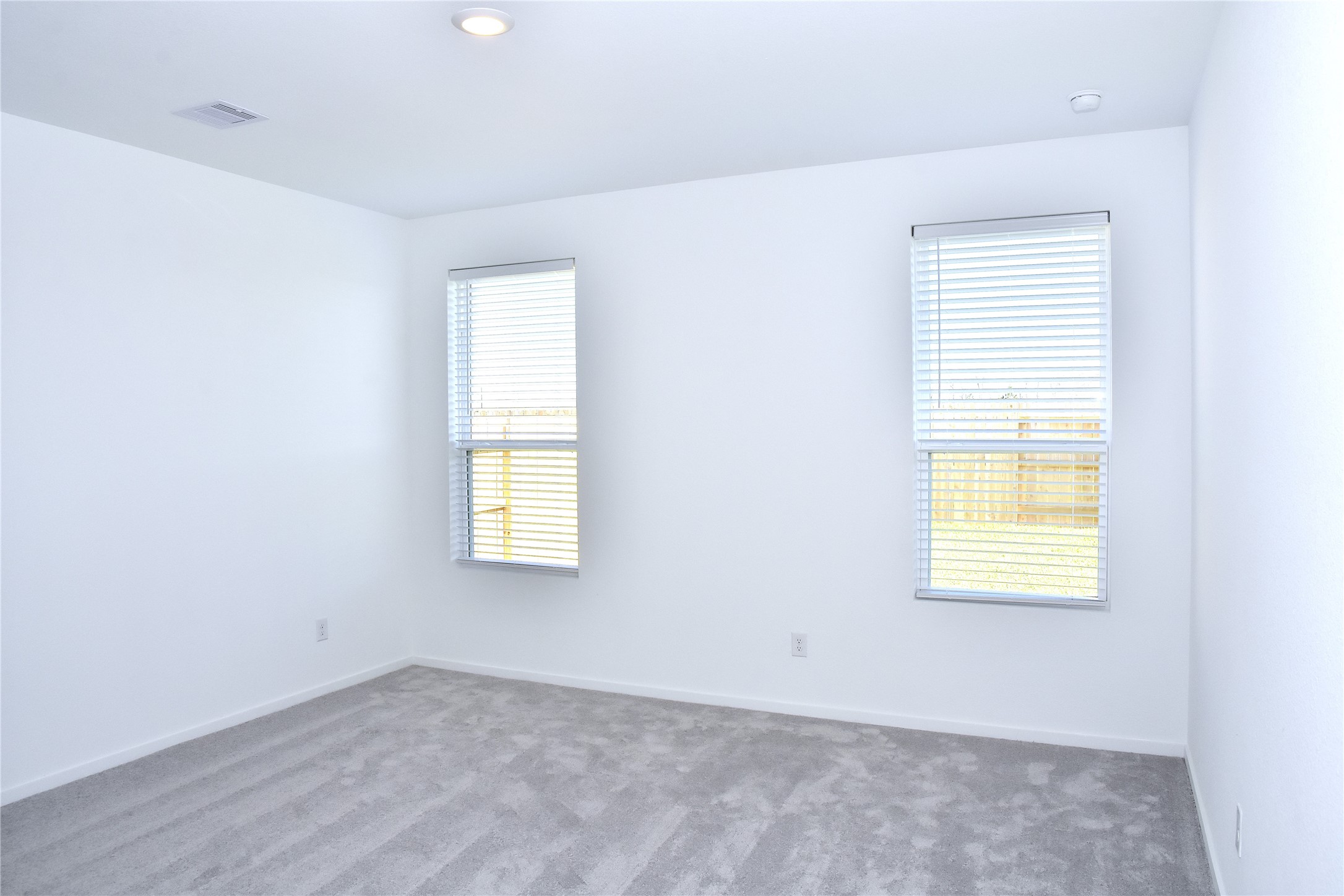 827 Heaven Drive Property Photo 15