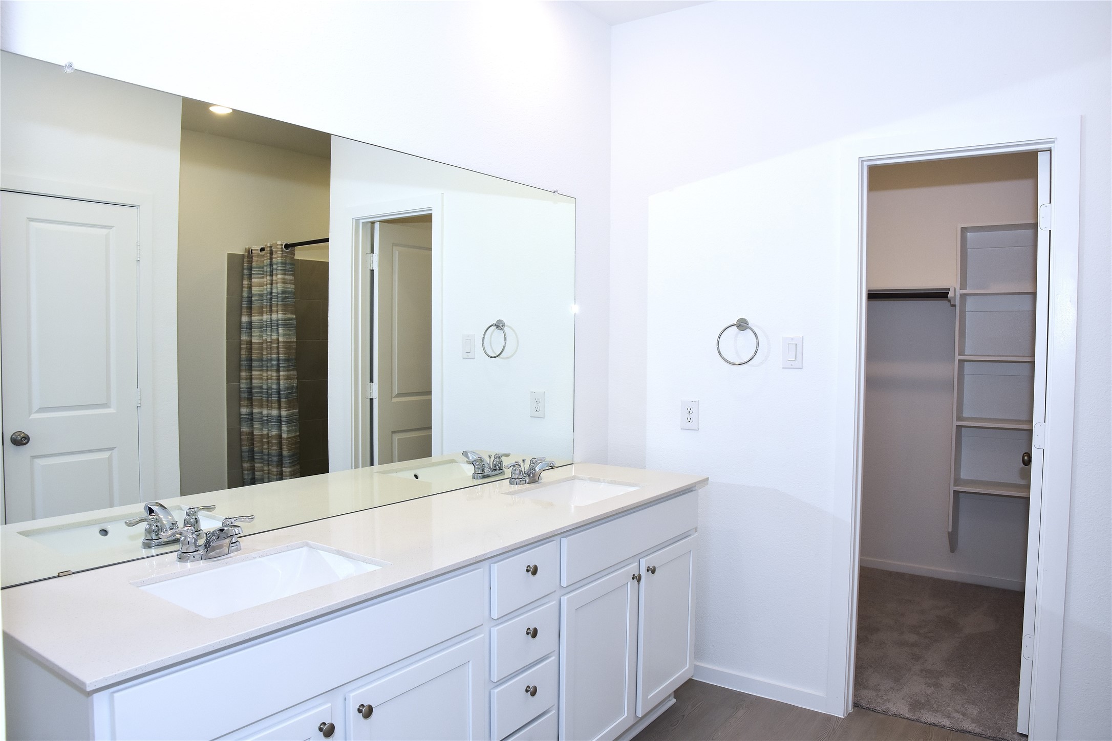 827 Heaven Drive Property Photo 18