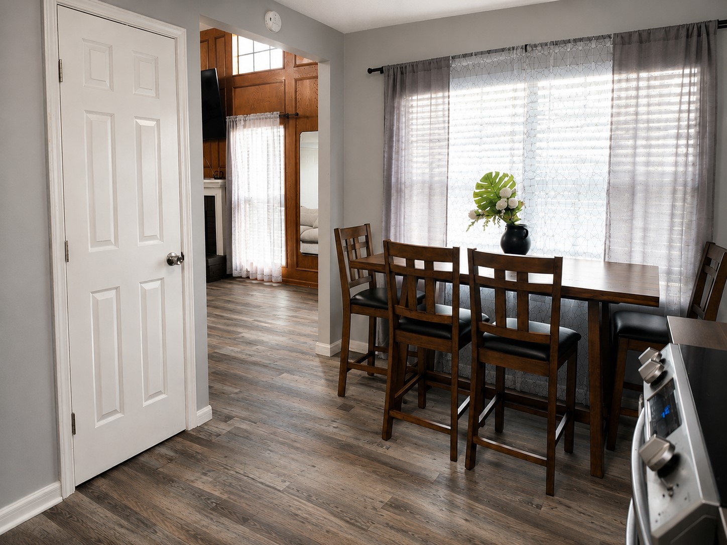11 Regency Lane Property Photo 6