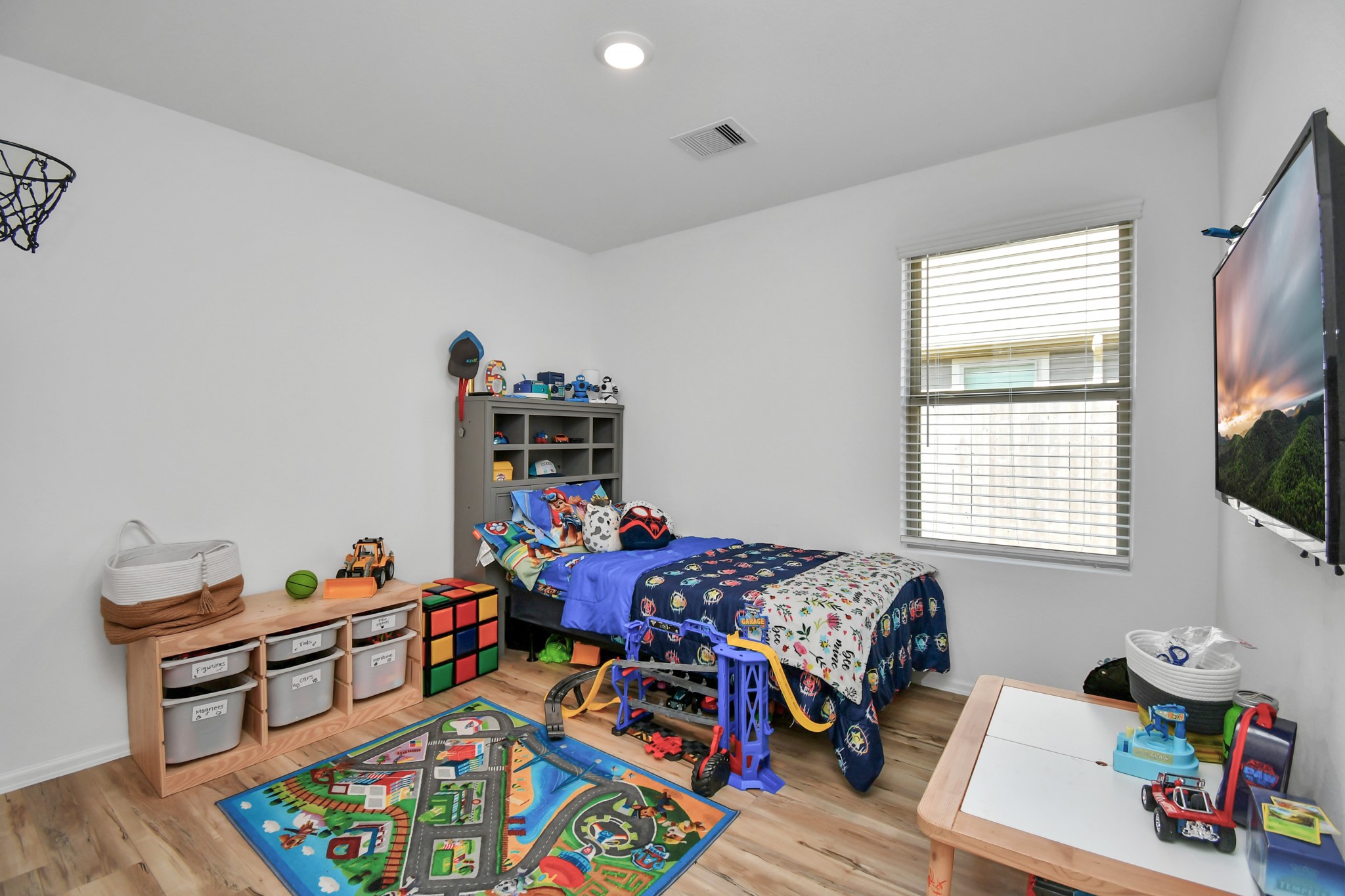 932 Gentle Moss Drive Property Photo 27