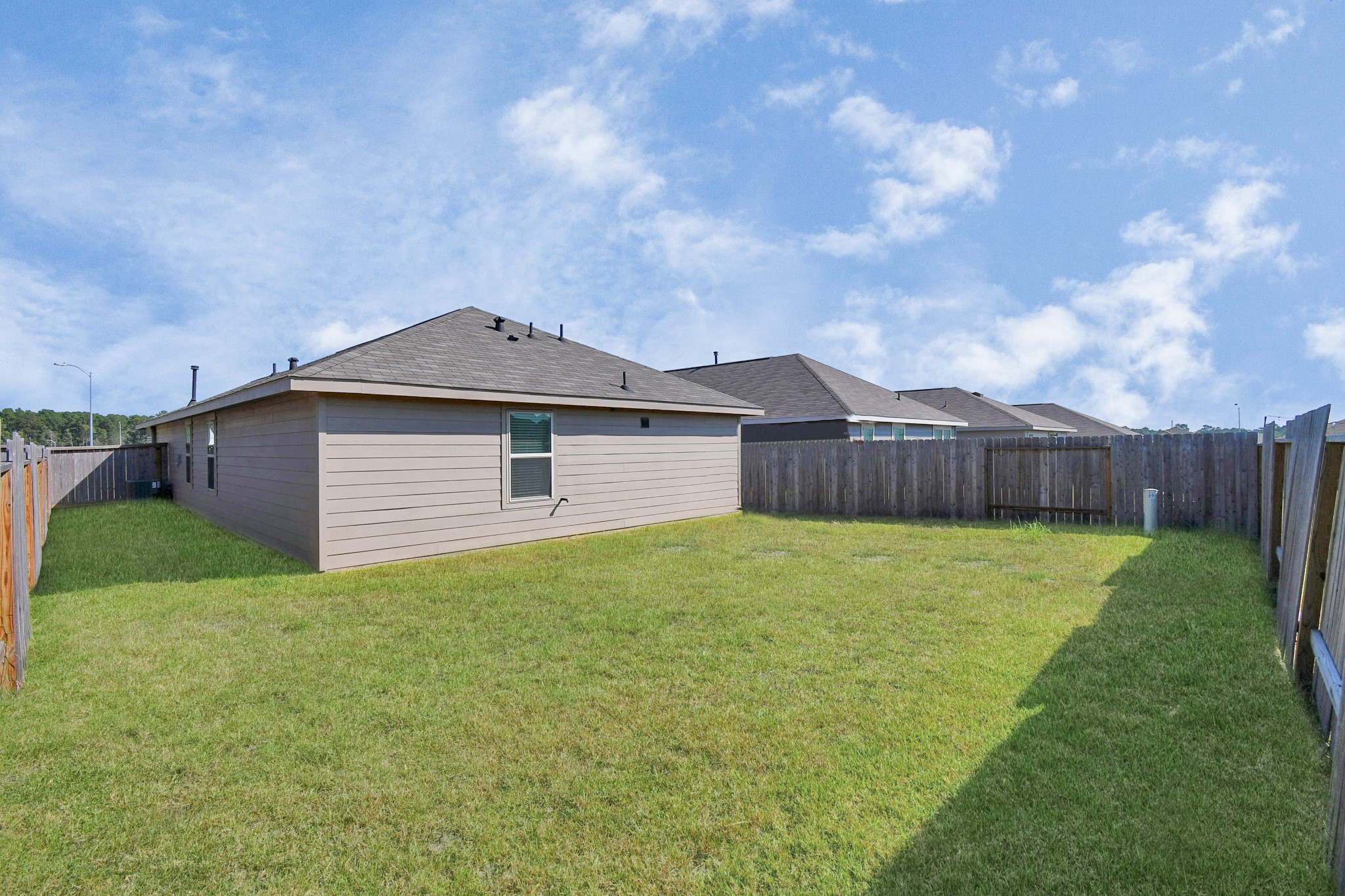 932 Gentle Moss Drive Property Photo 35