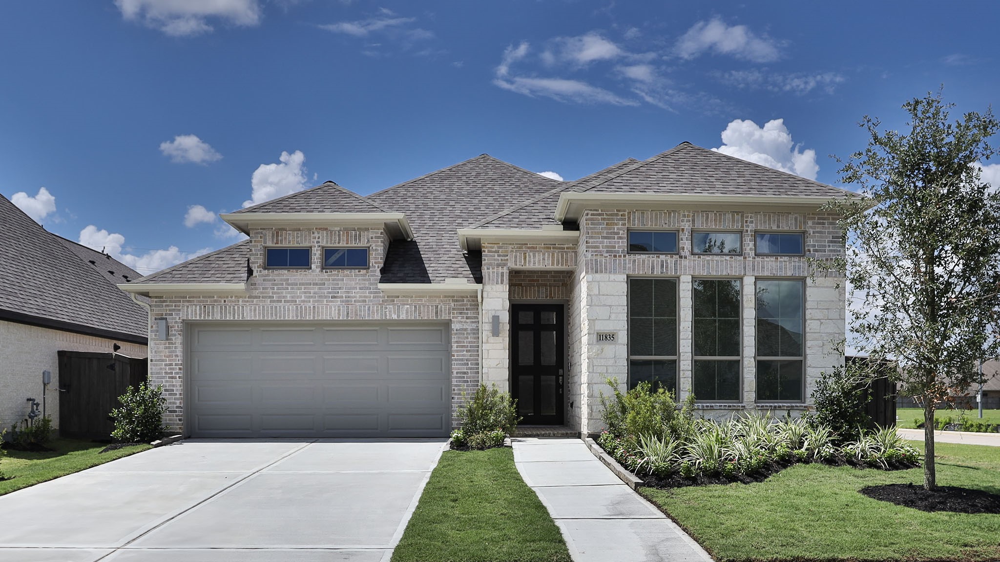 11835 Sawgrass Drive