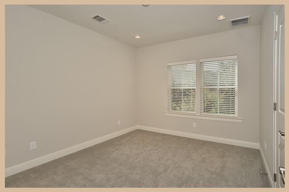 215 Willow Street Property Photo 15