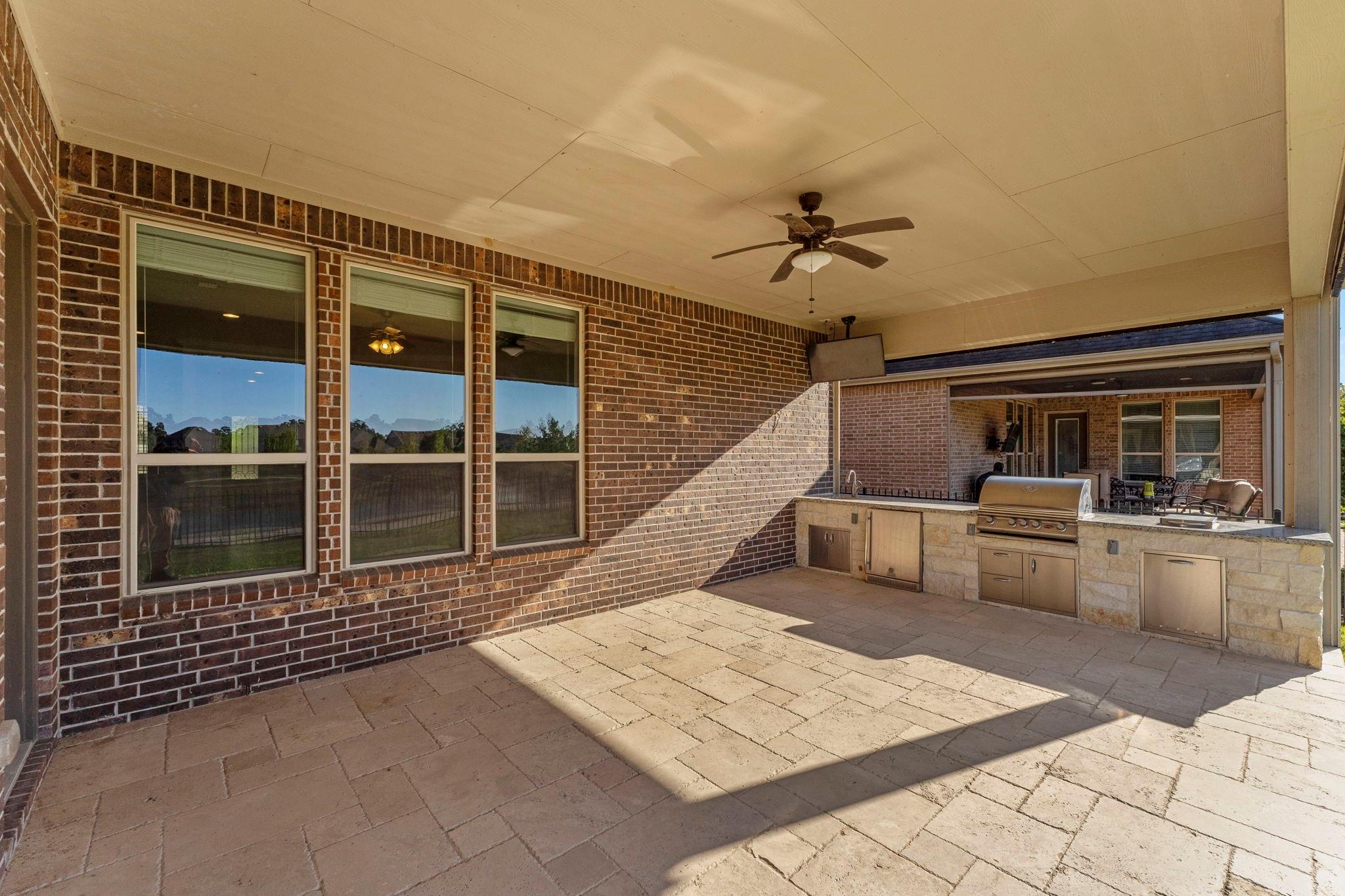 349 Kerry Bog Lane, The Woodlands Tx 77382 Property Photo 9