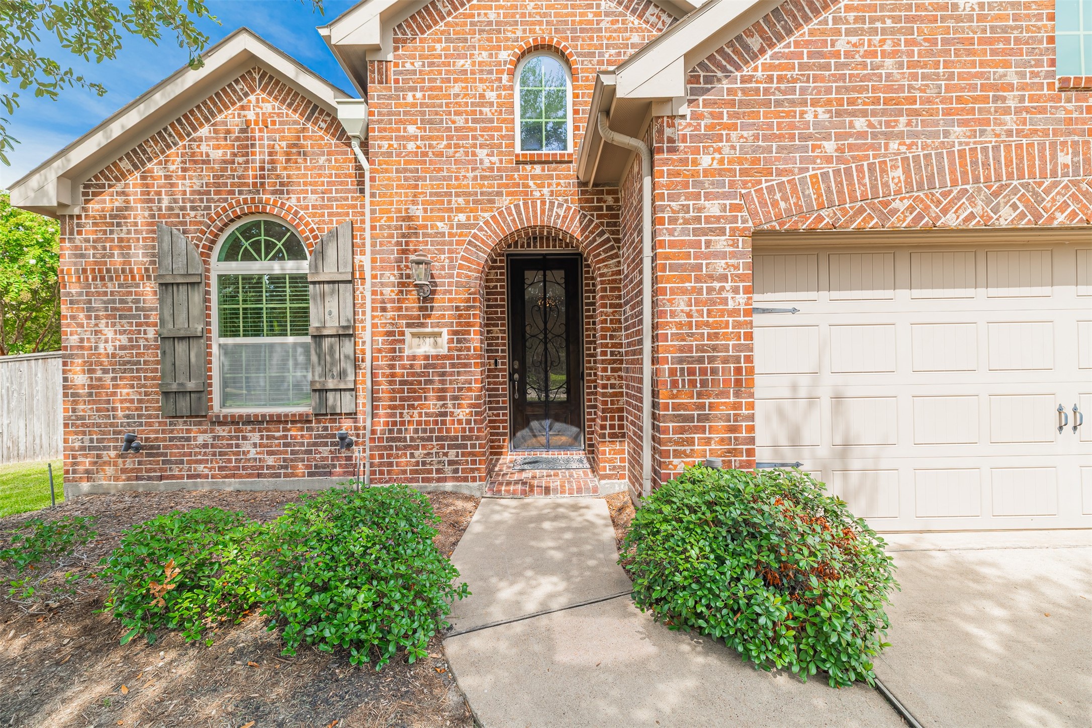 2818 Mcdonough Way Property Photo 2