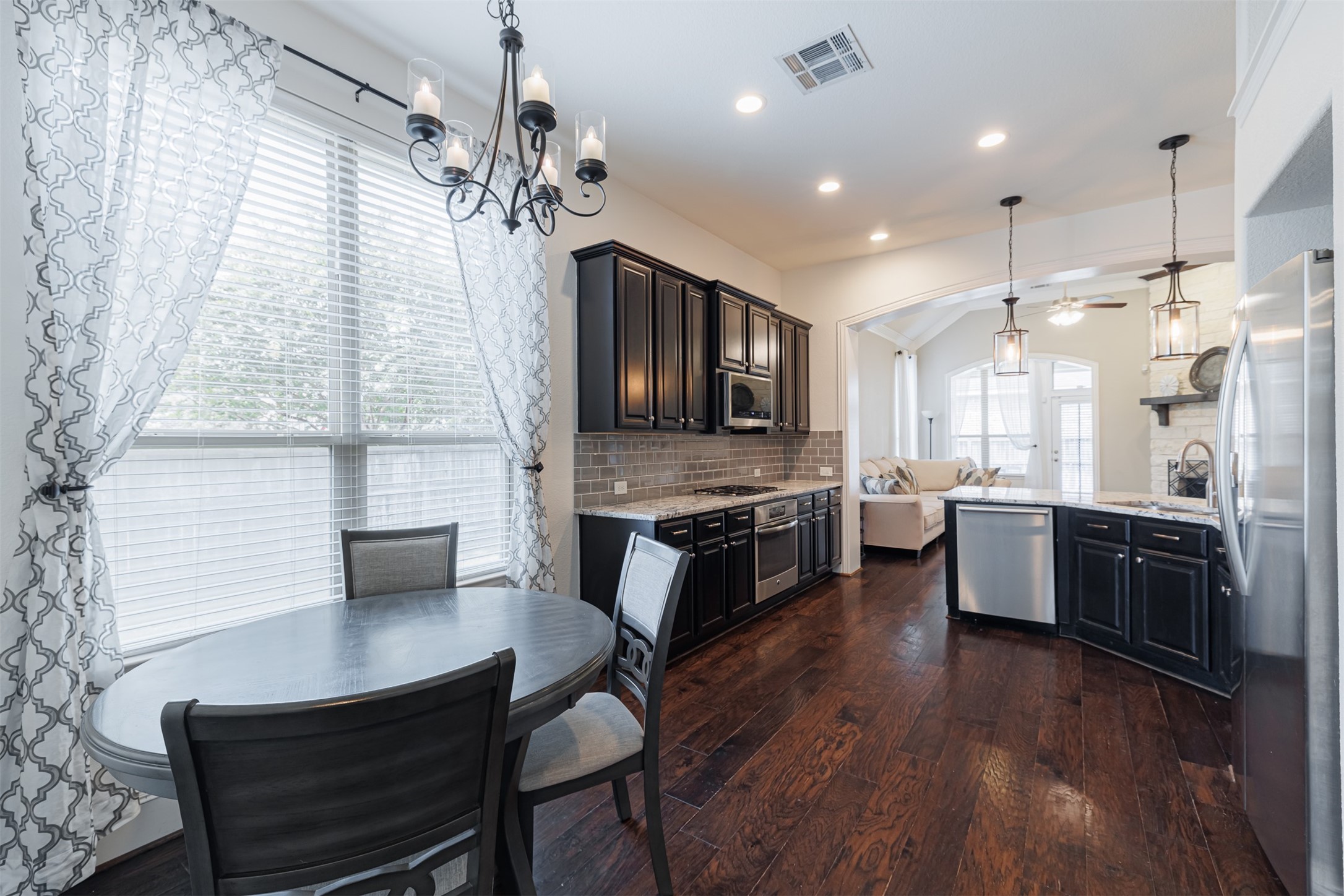 2818 Mcdonough Way Property Photo 8