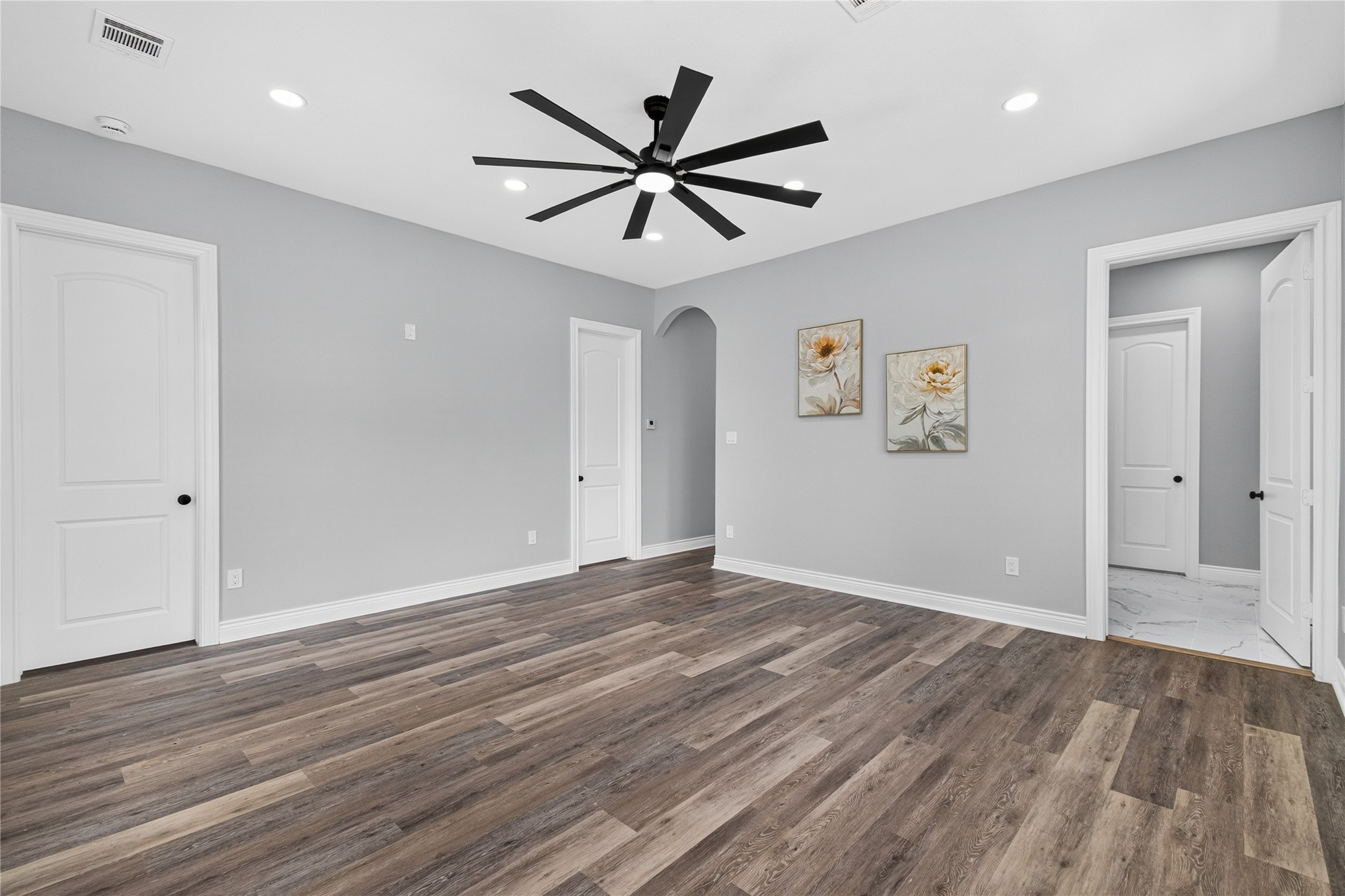 14521 Hill Drive Property Photo 14