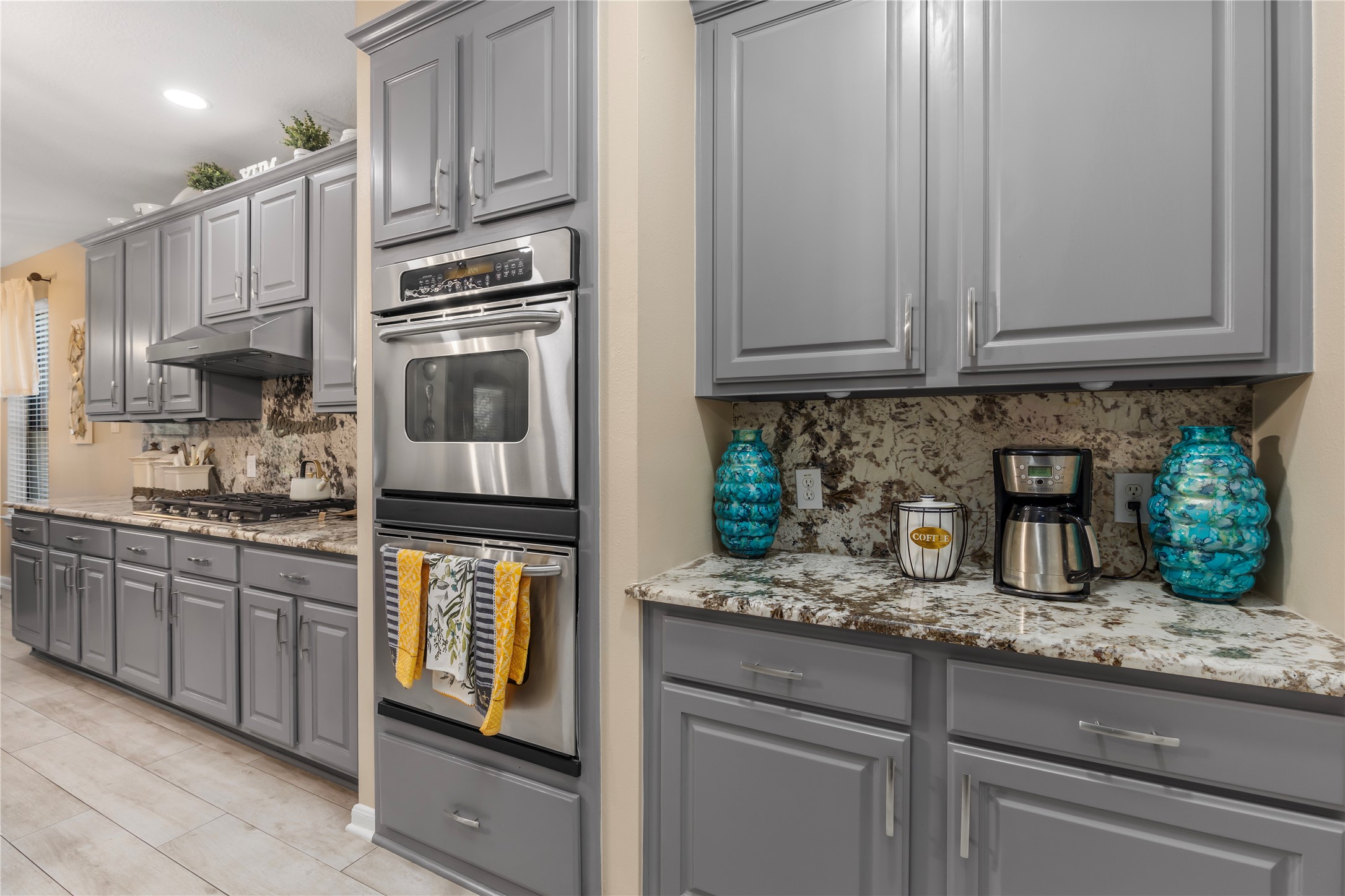 18707 Dellhaven Lane Property Photo 8