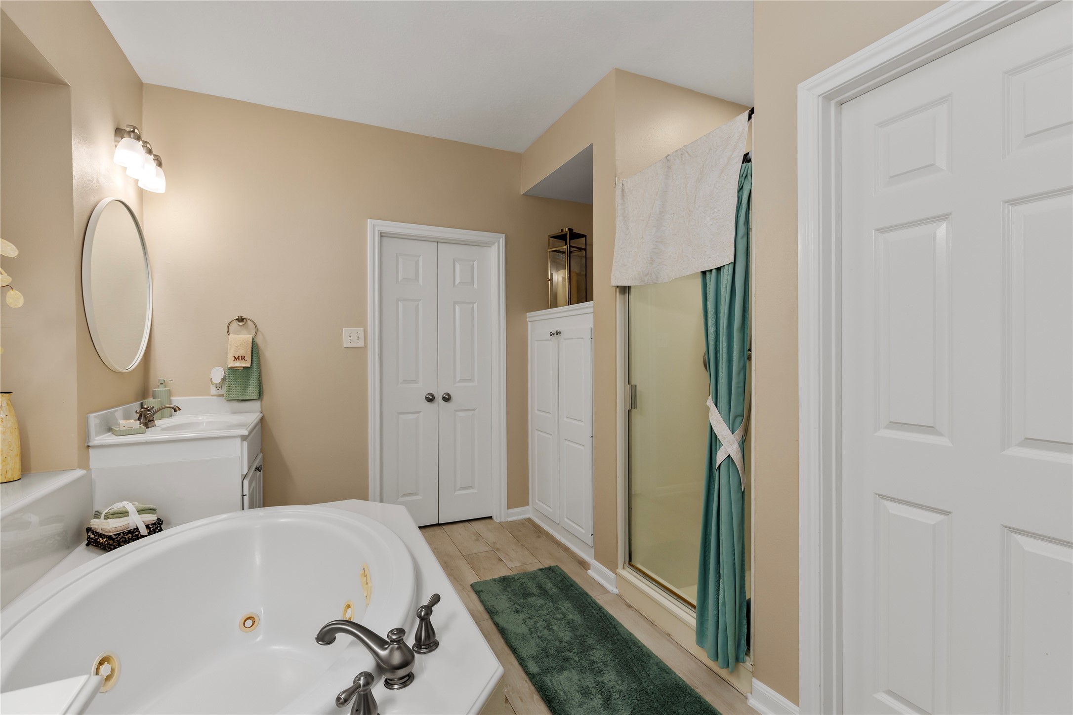 18707 Dellhaven Lane Property Photo 18