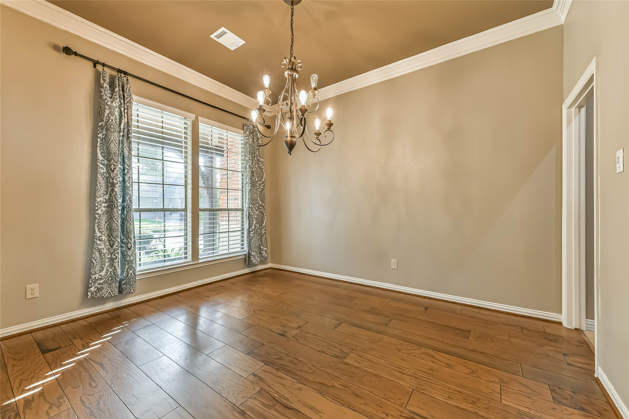 1380 Messina Court Property Photo 11