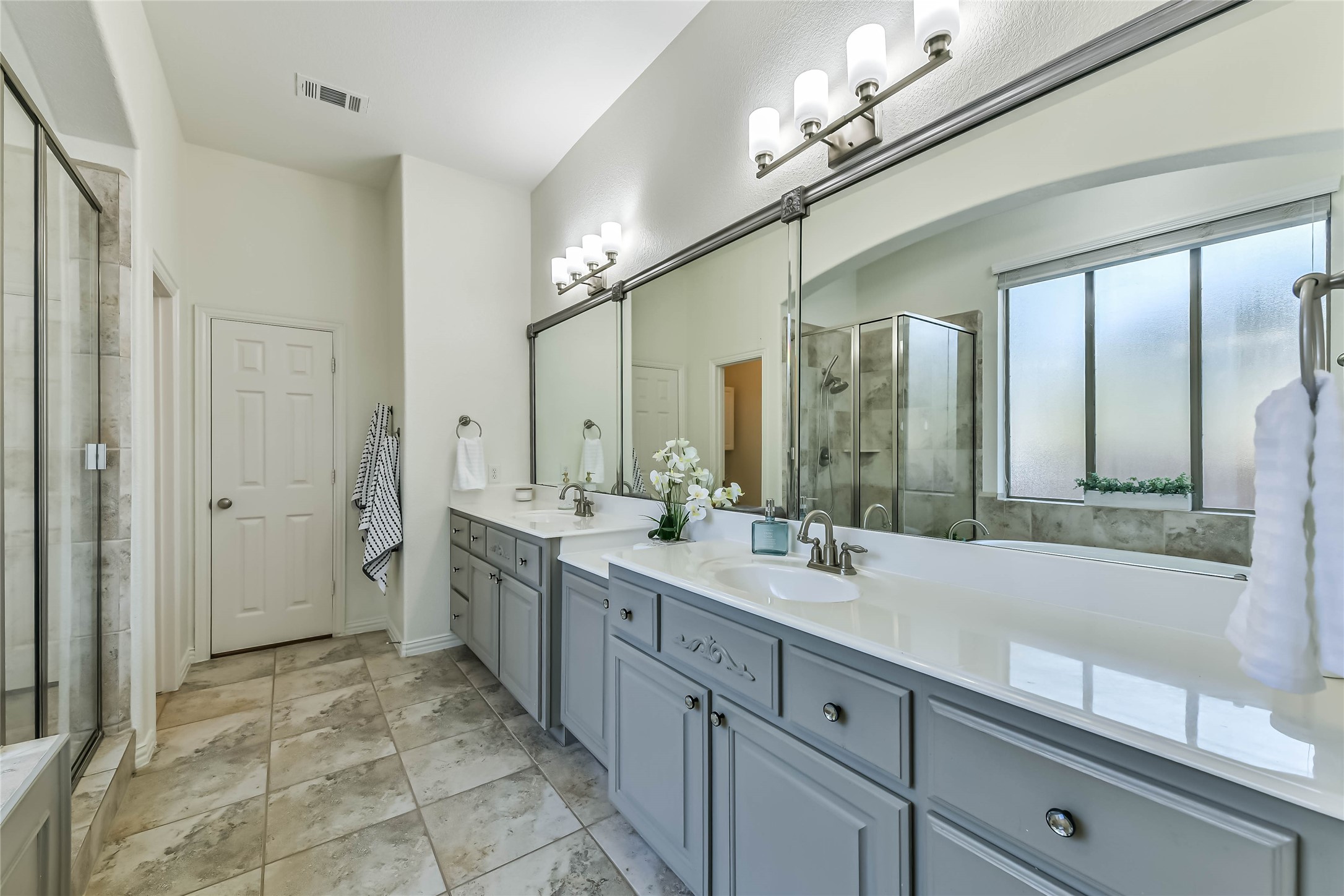 1380 Messina Court Property Photo 26