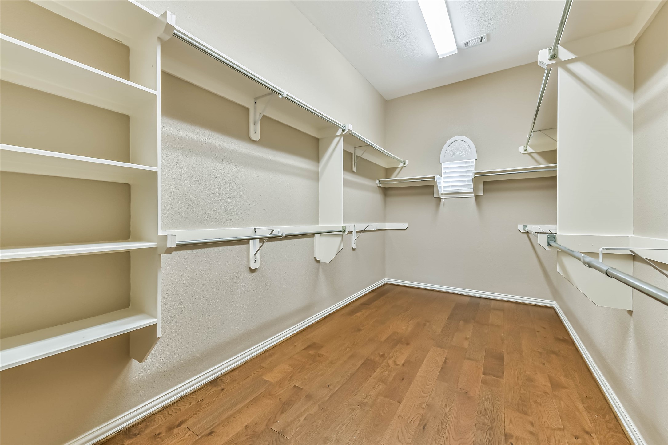 1380 Messina Court Property Photo 29