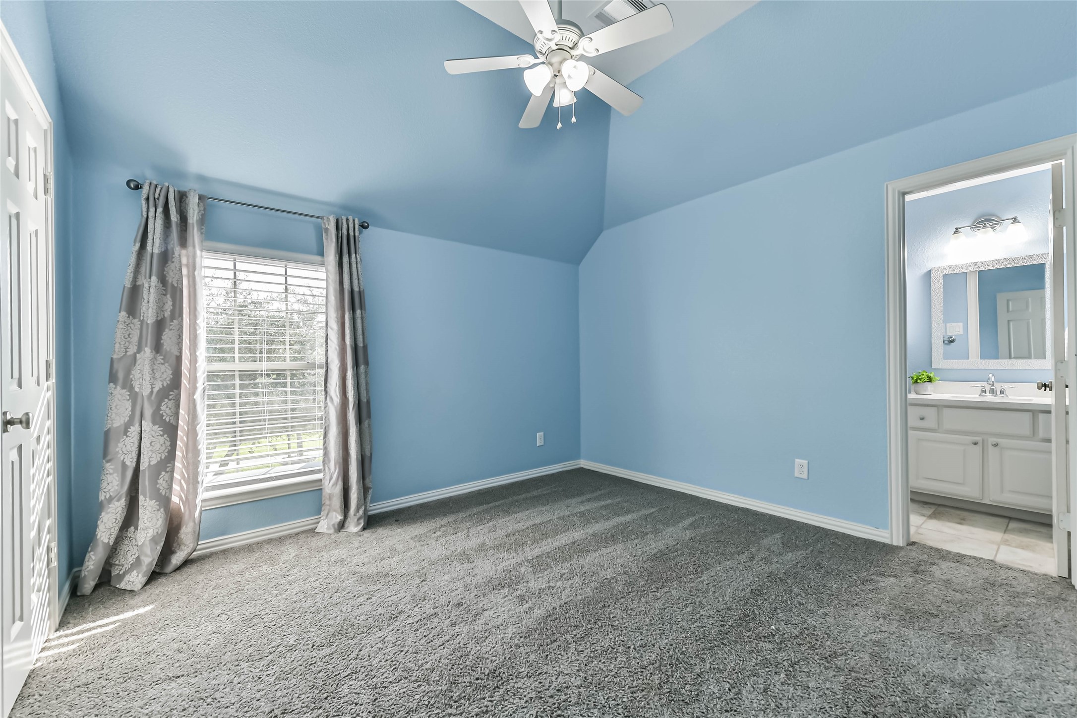 1380 Messina Court Property Photo 42