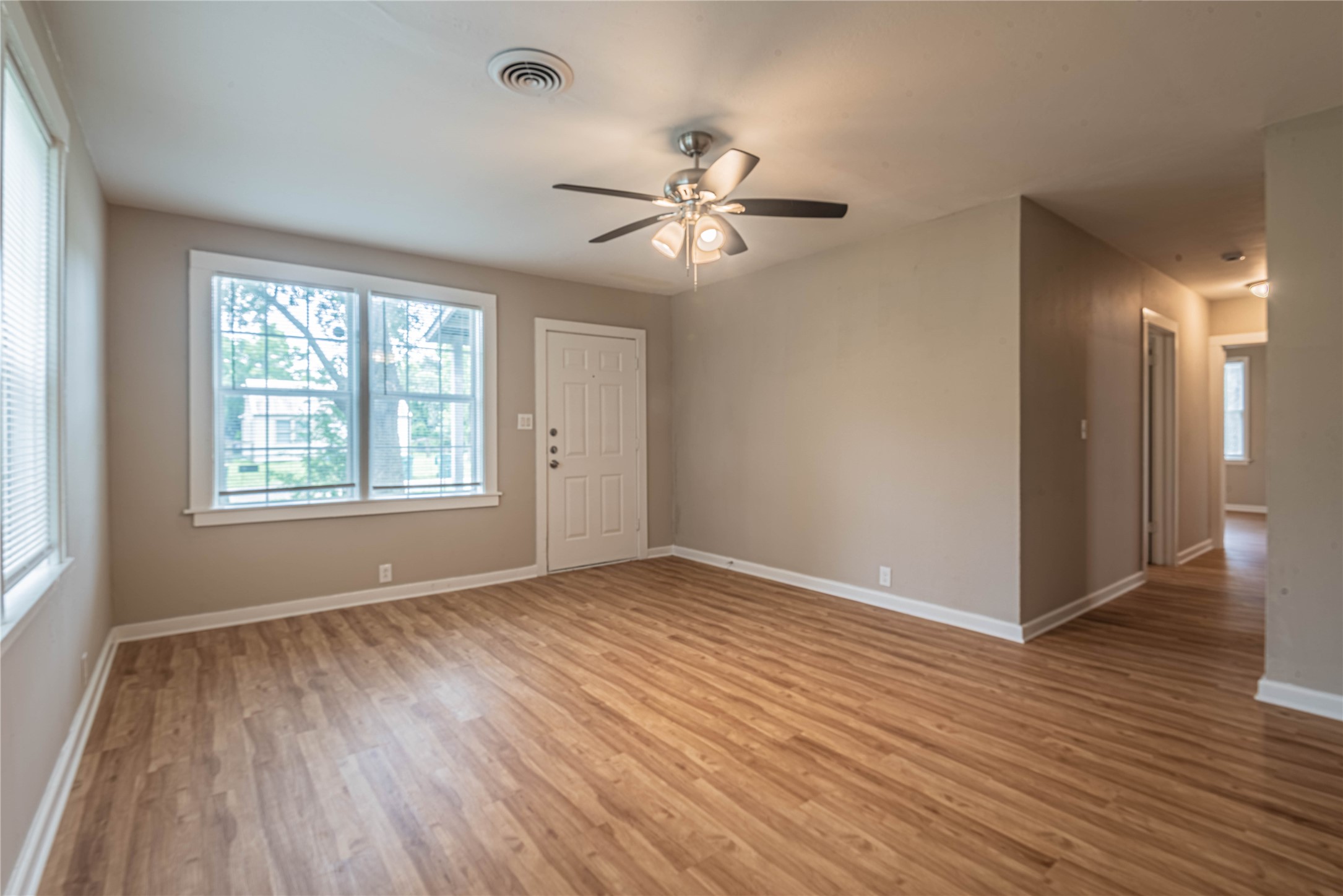 203 Beatrice Street Property Photo 6