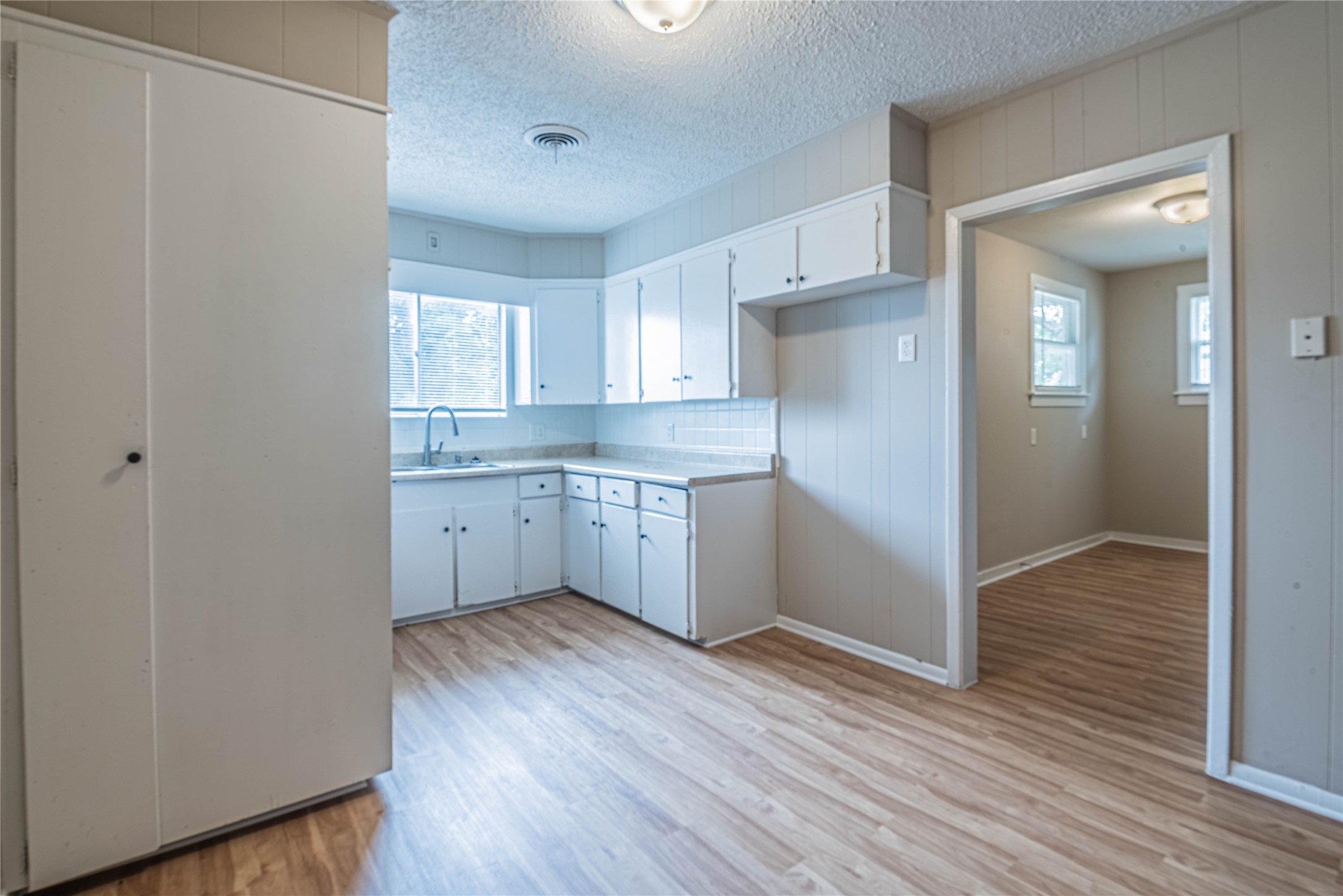 203 Beatrice Street Property Photo 8
