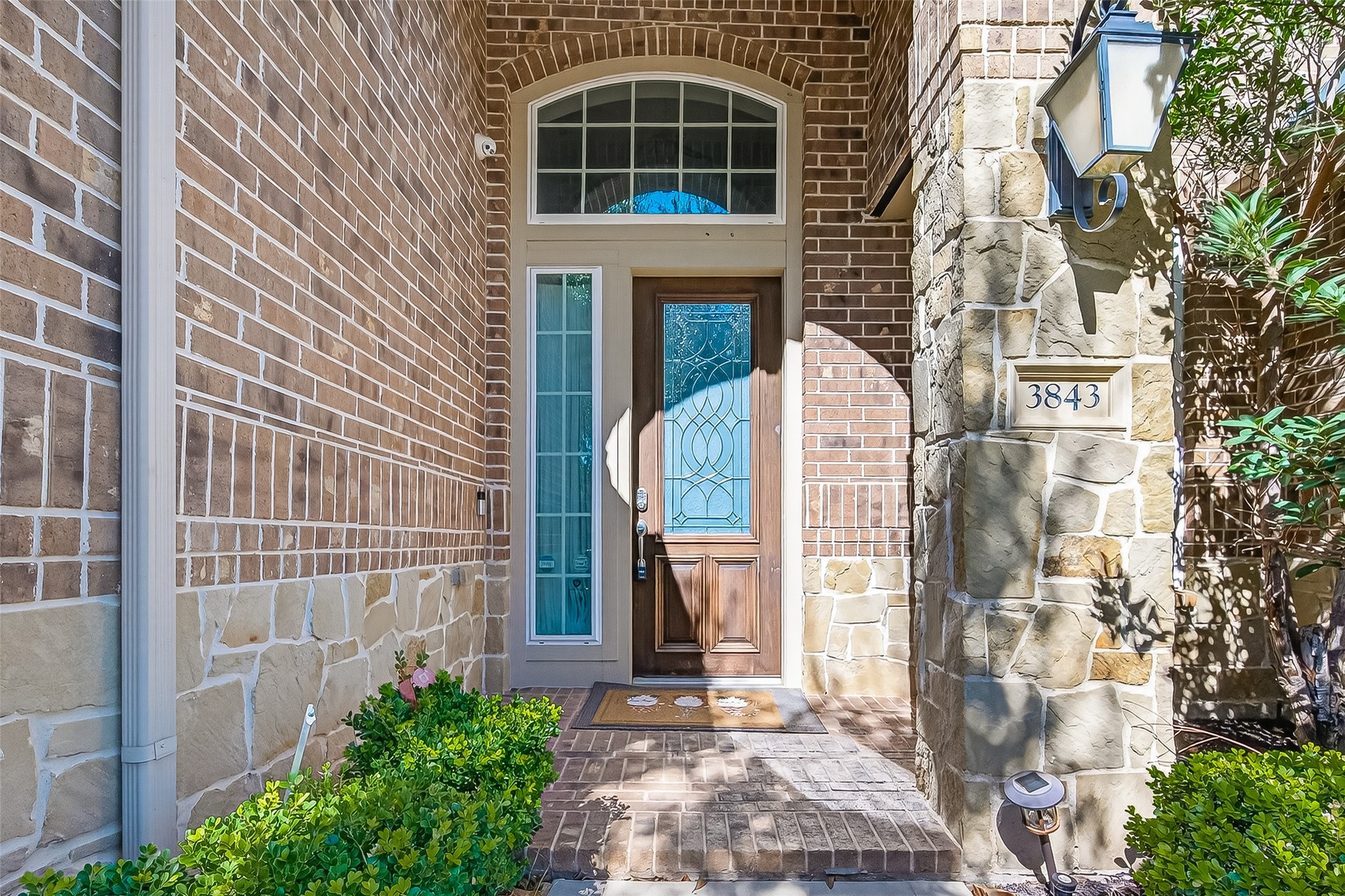 3843 Desert Springs Lane Property Photo 5