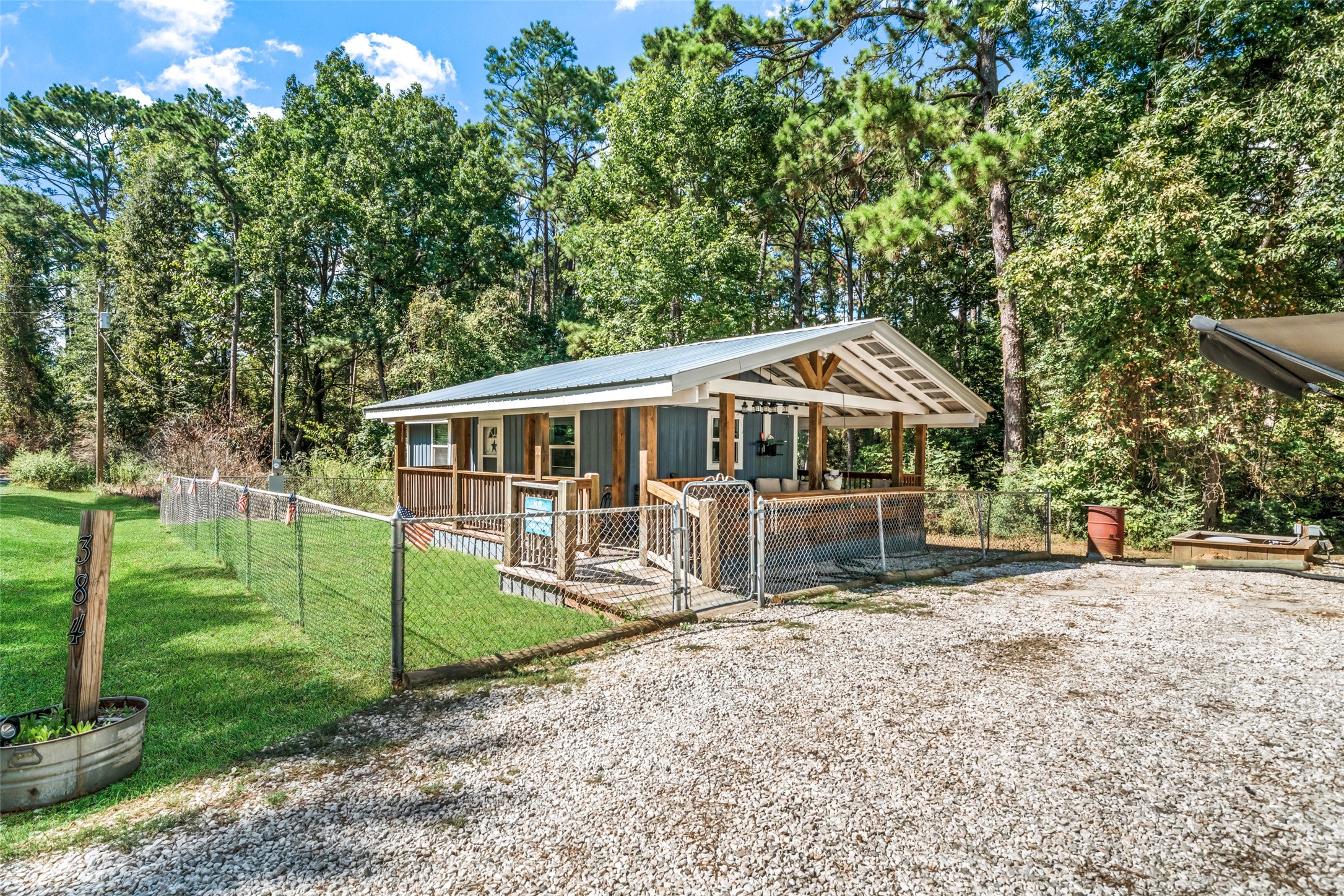 384 Phillips Road Property Photo 14