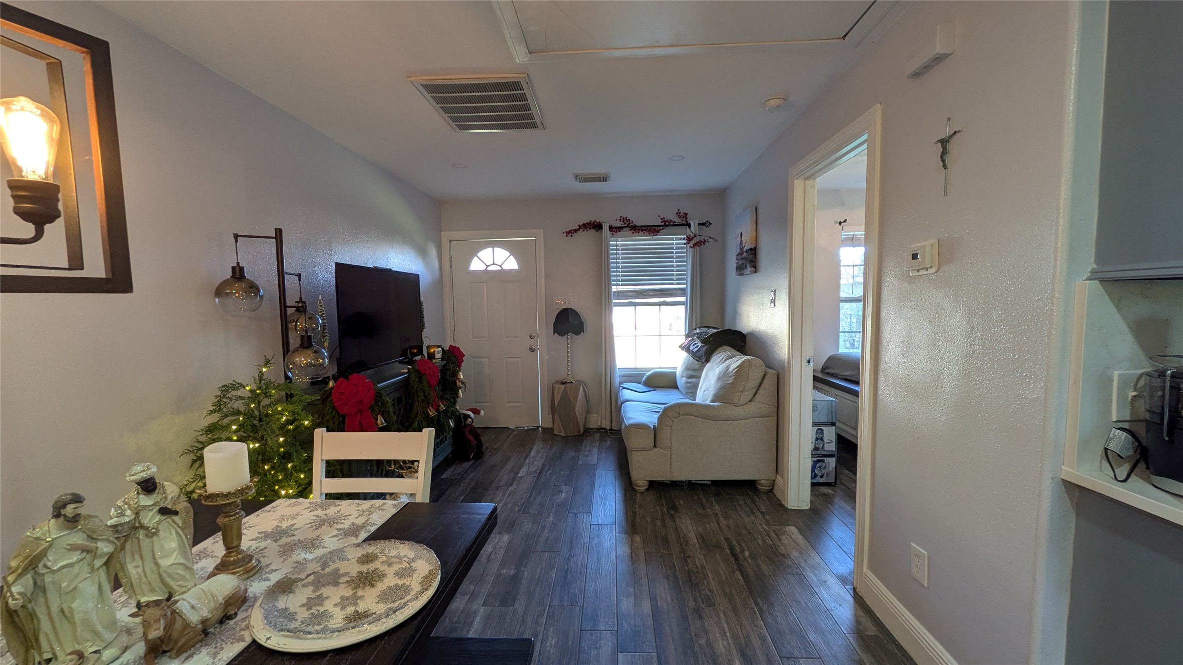 6102 Harbrook Drive Property Photo 6