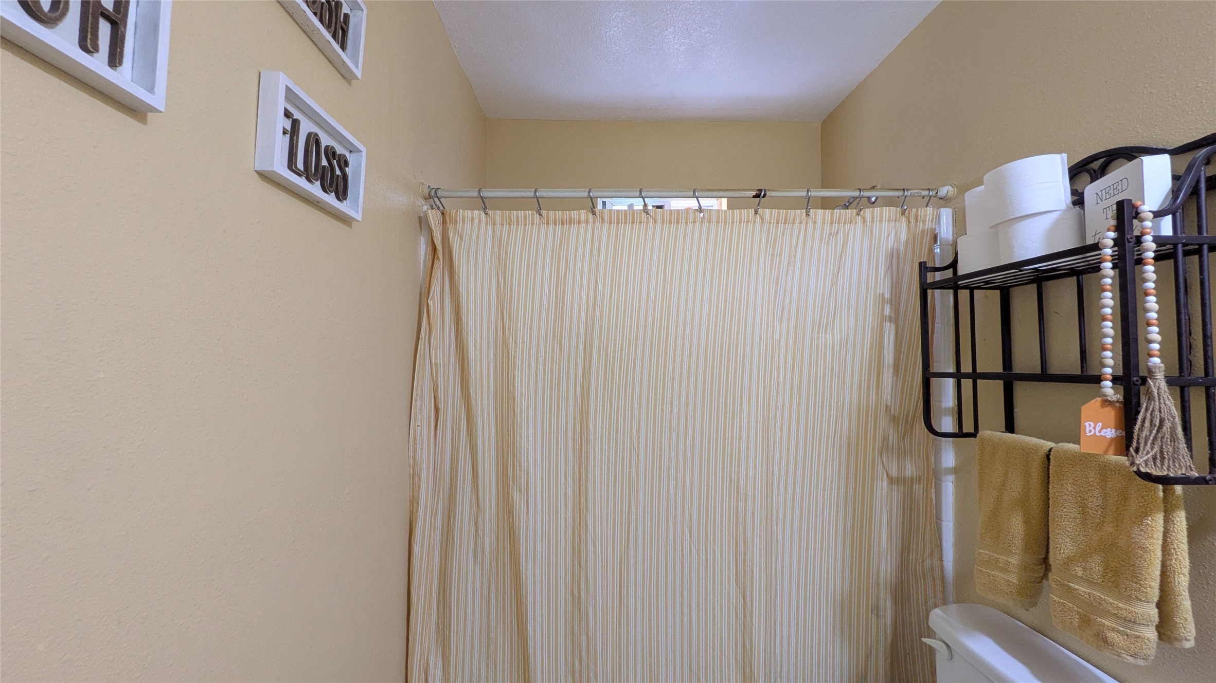 6102 Harbrook Drive Property Photo 20
