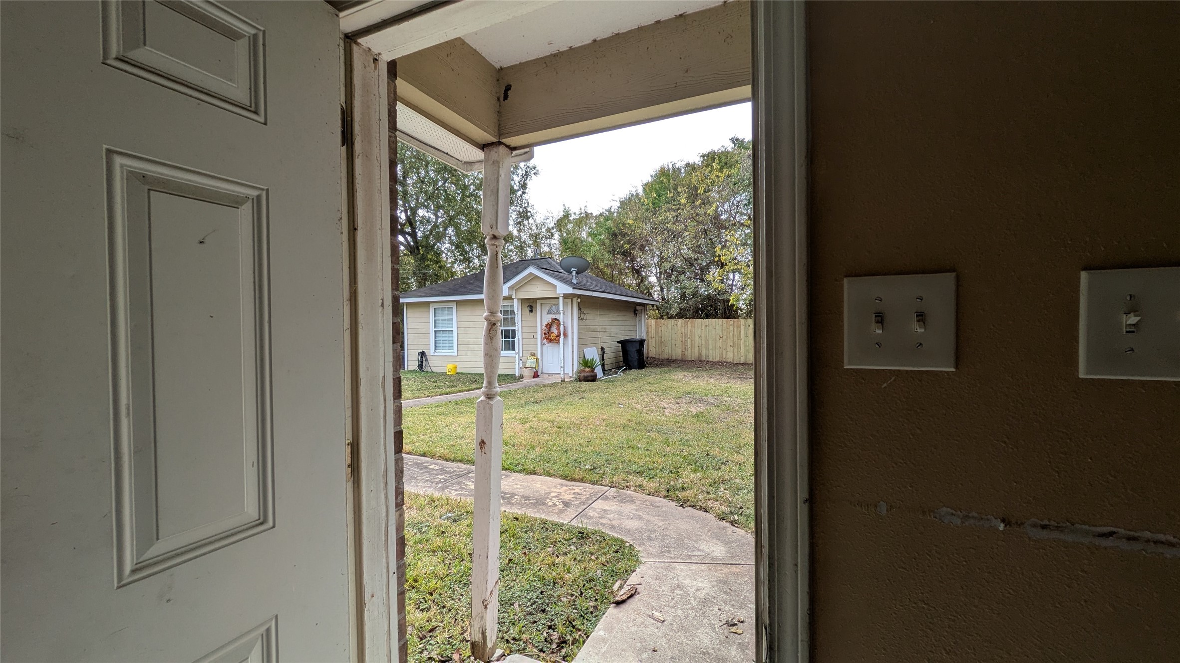 6102 Harbrook Drive Property Photo 25