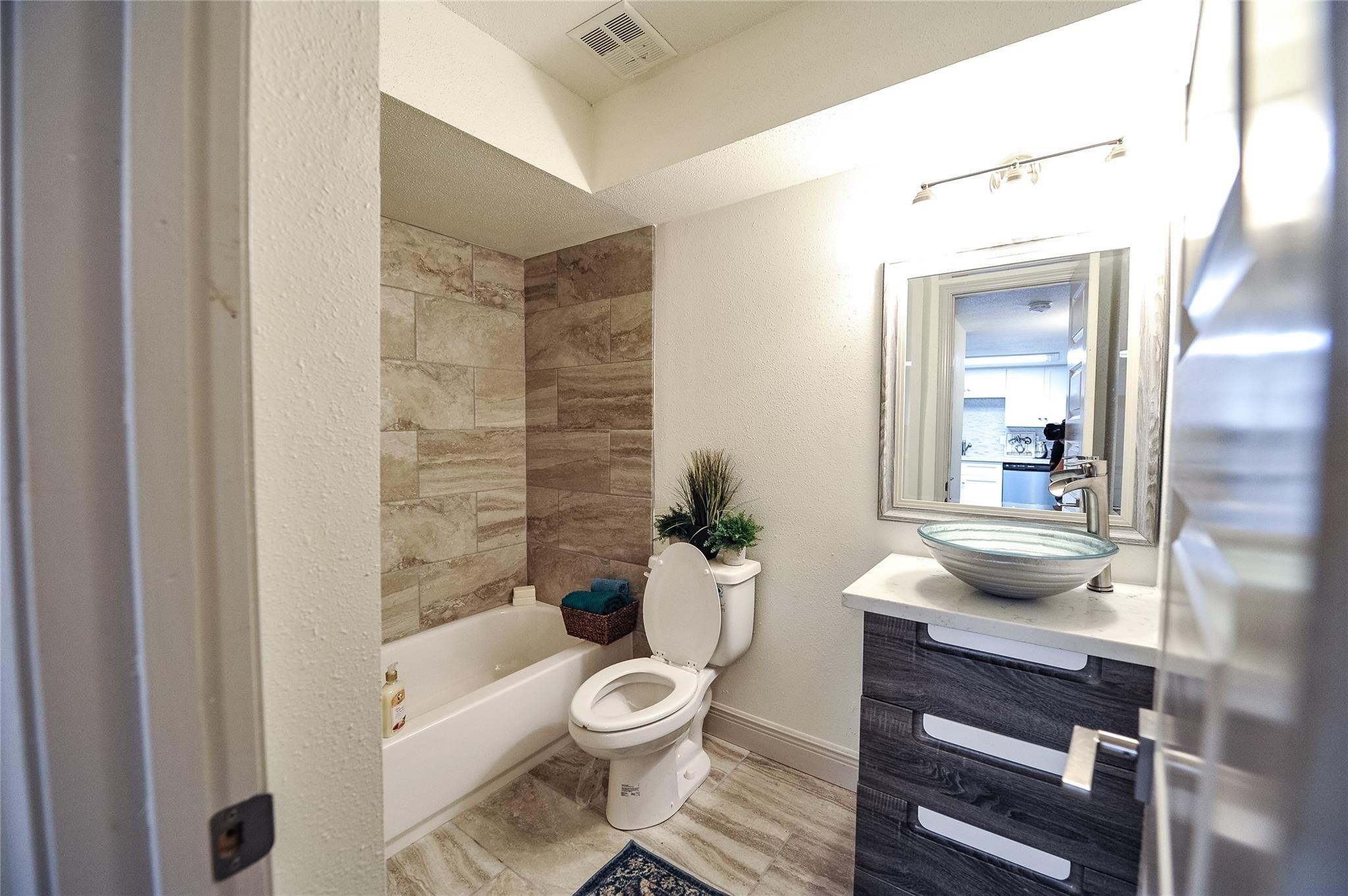 12633 Memorial Drive 71 Property Photo 12
