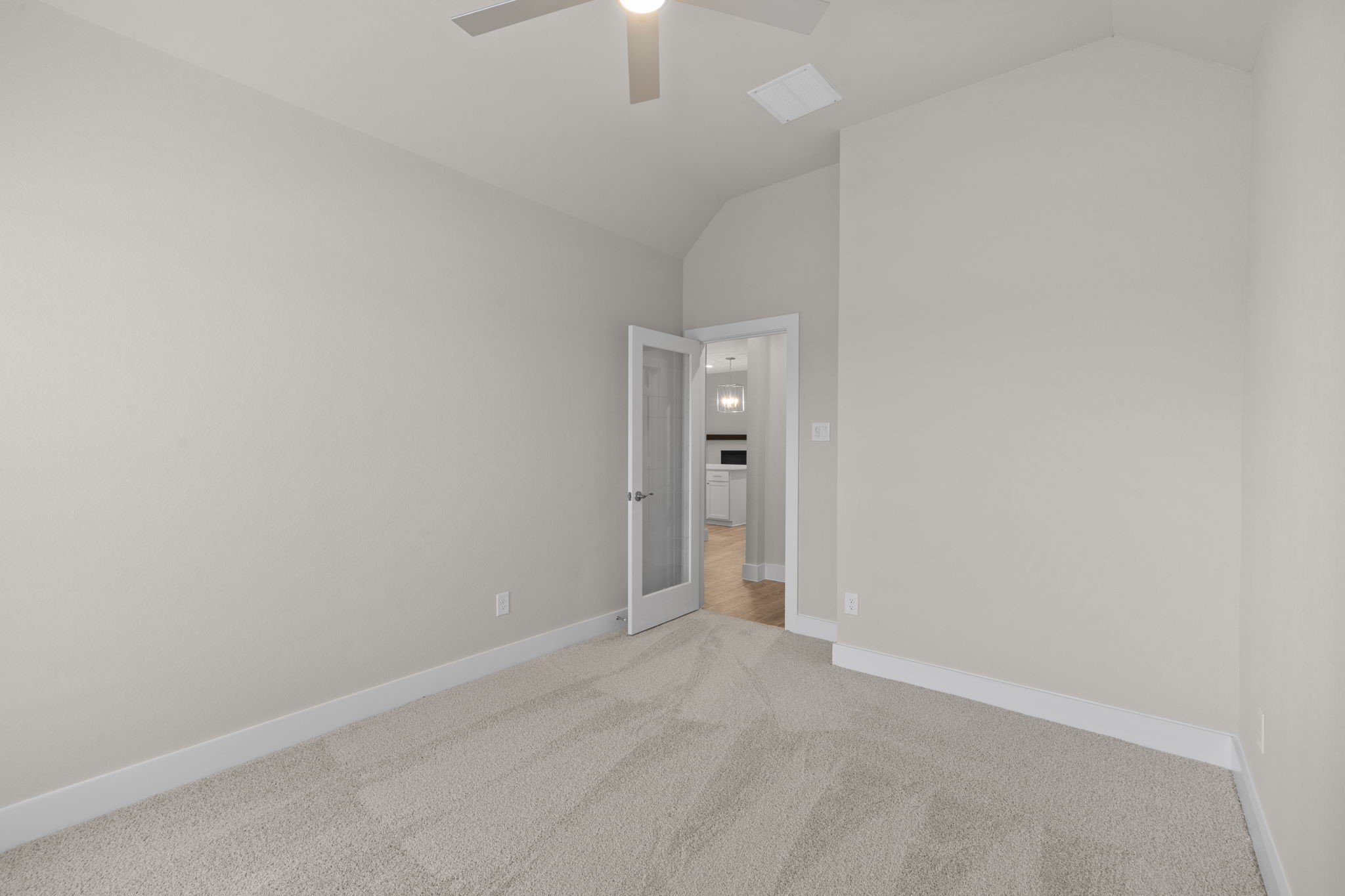 608 Ember Ridge Court Property Photo 21
