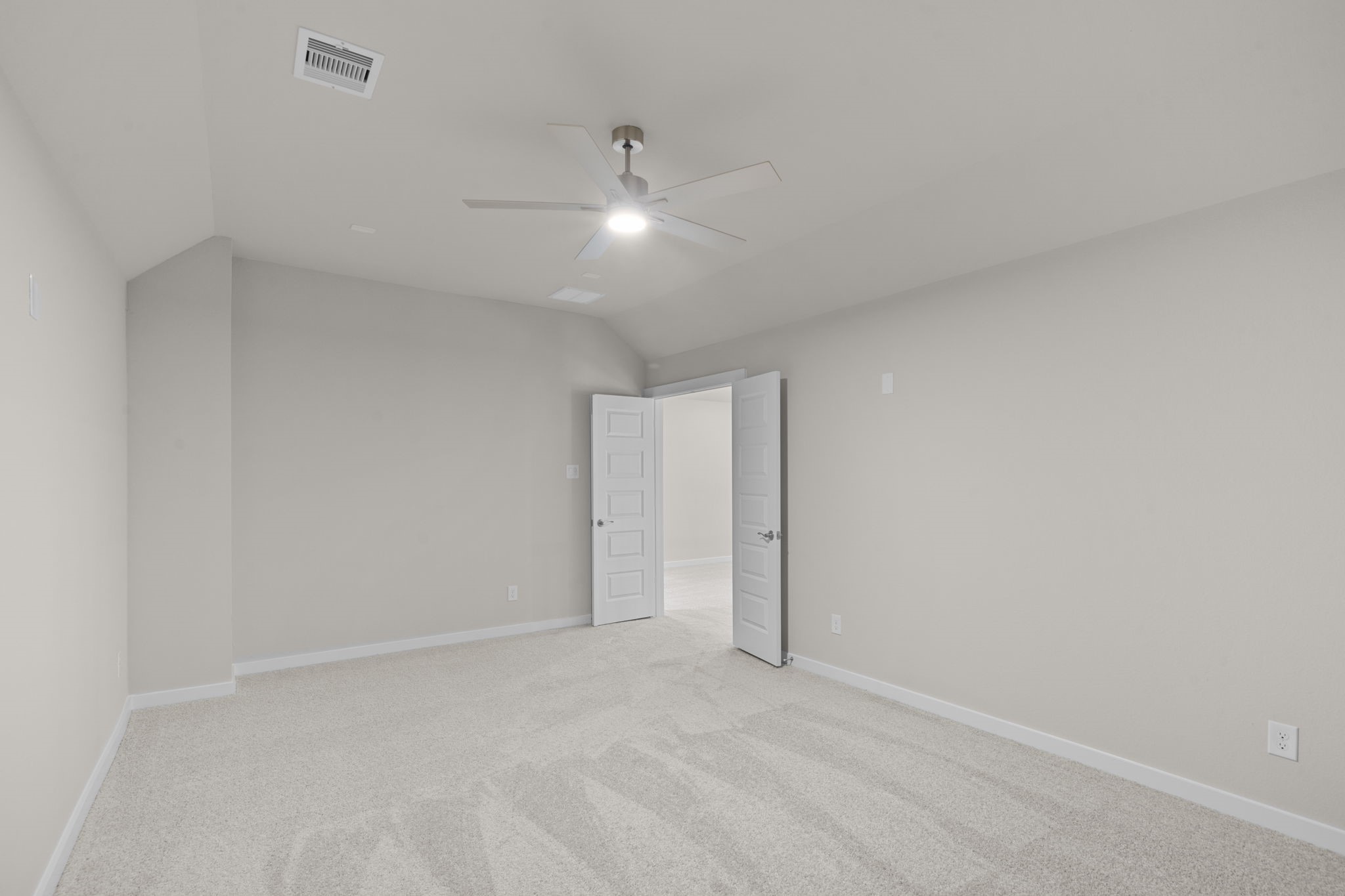 608 Ember Ridge Court Property Photo 23