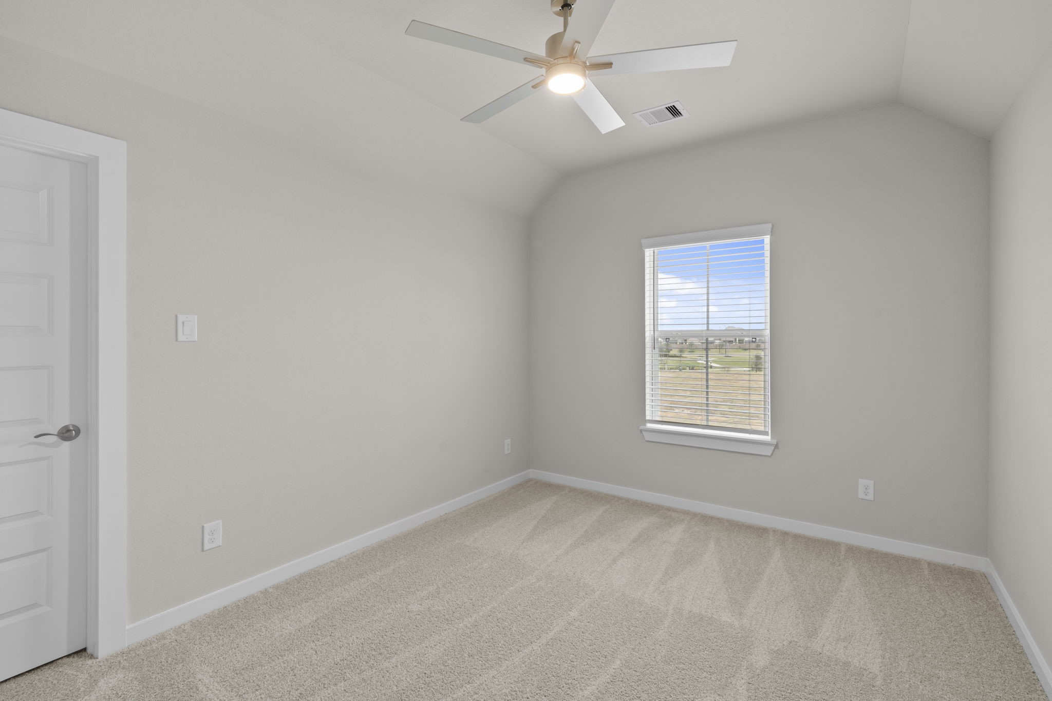 608 Ember Ridge Court Property Photo 27
