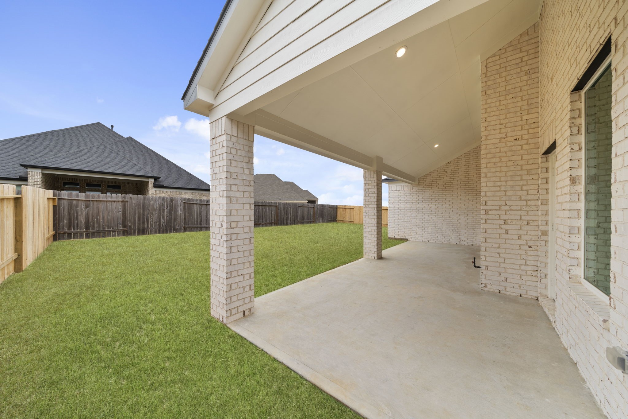 608 Ember Ridge Court Property Photo 33