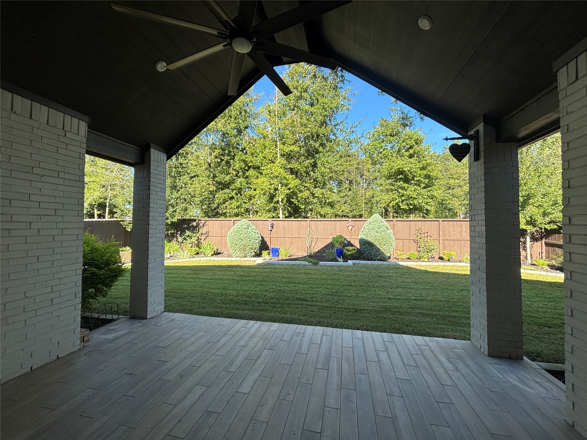 22058 Breakwater Lane Property Photo 37