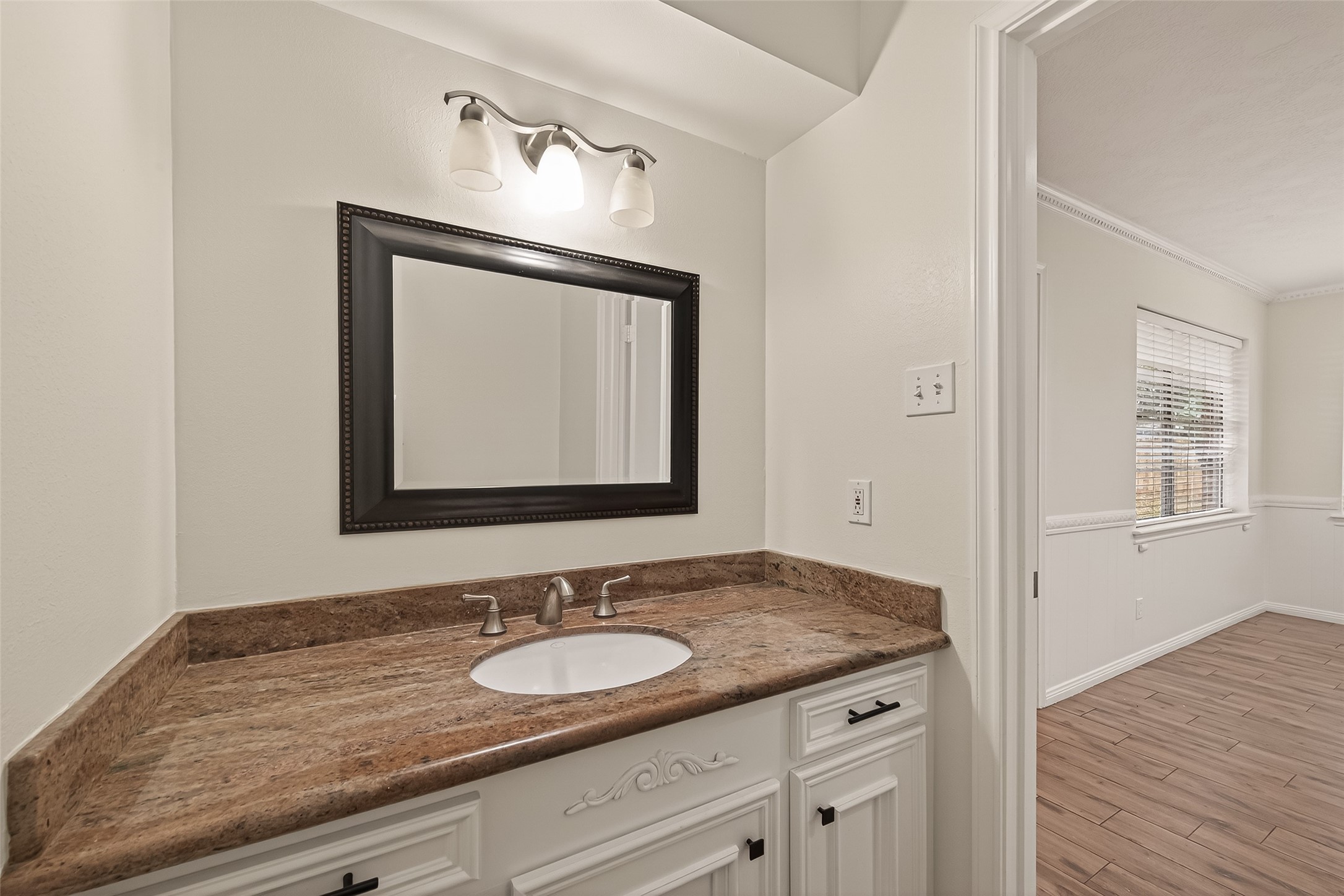 422 Willow Vista Drive Property Photo 24
