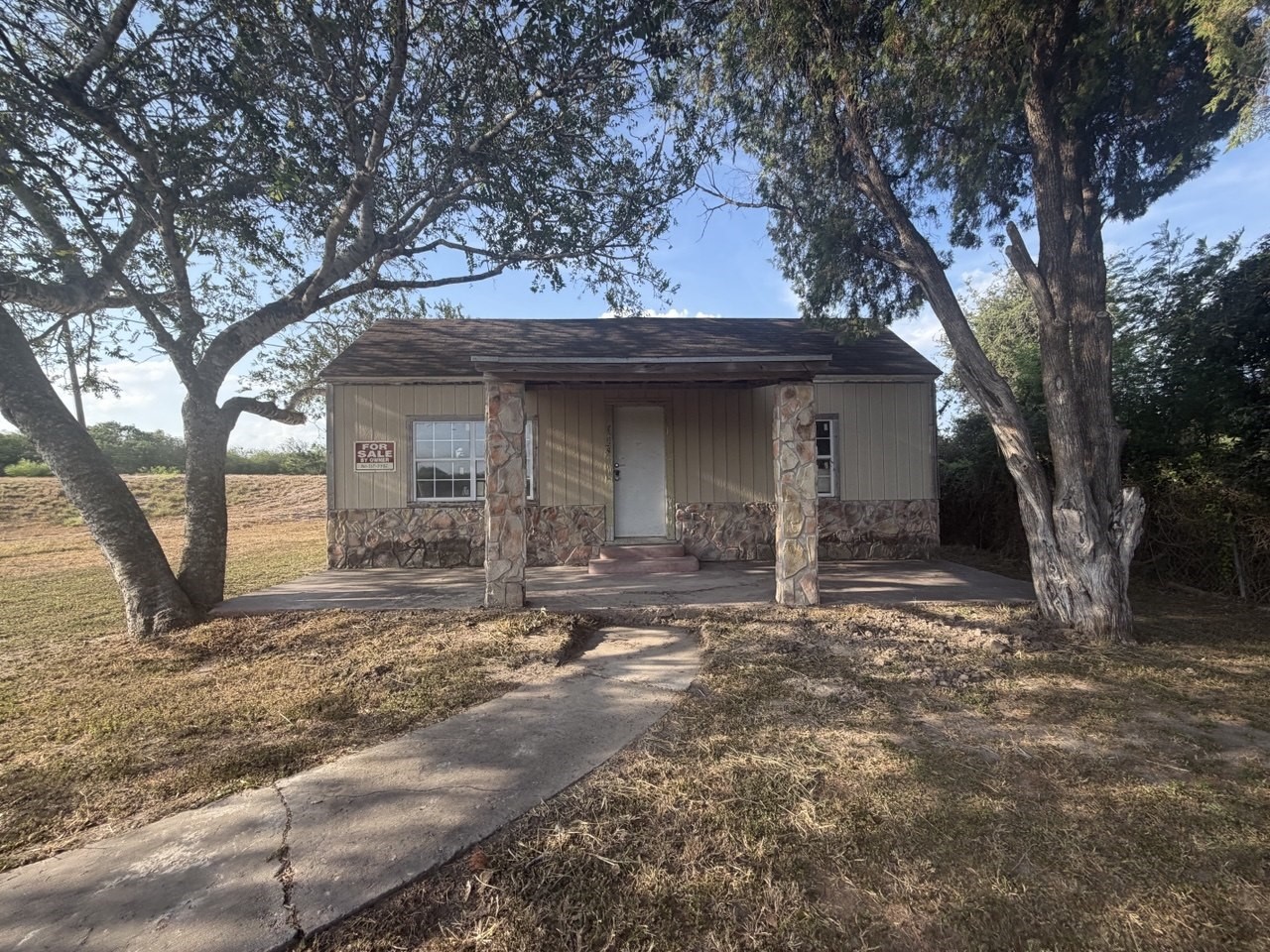 1234 Easterling Drive Property Photo 1