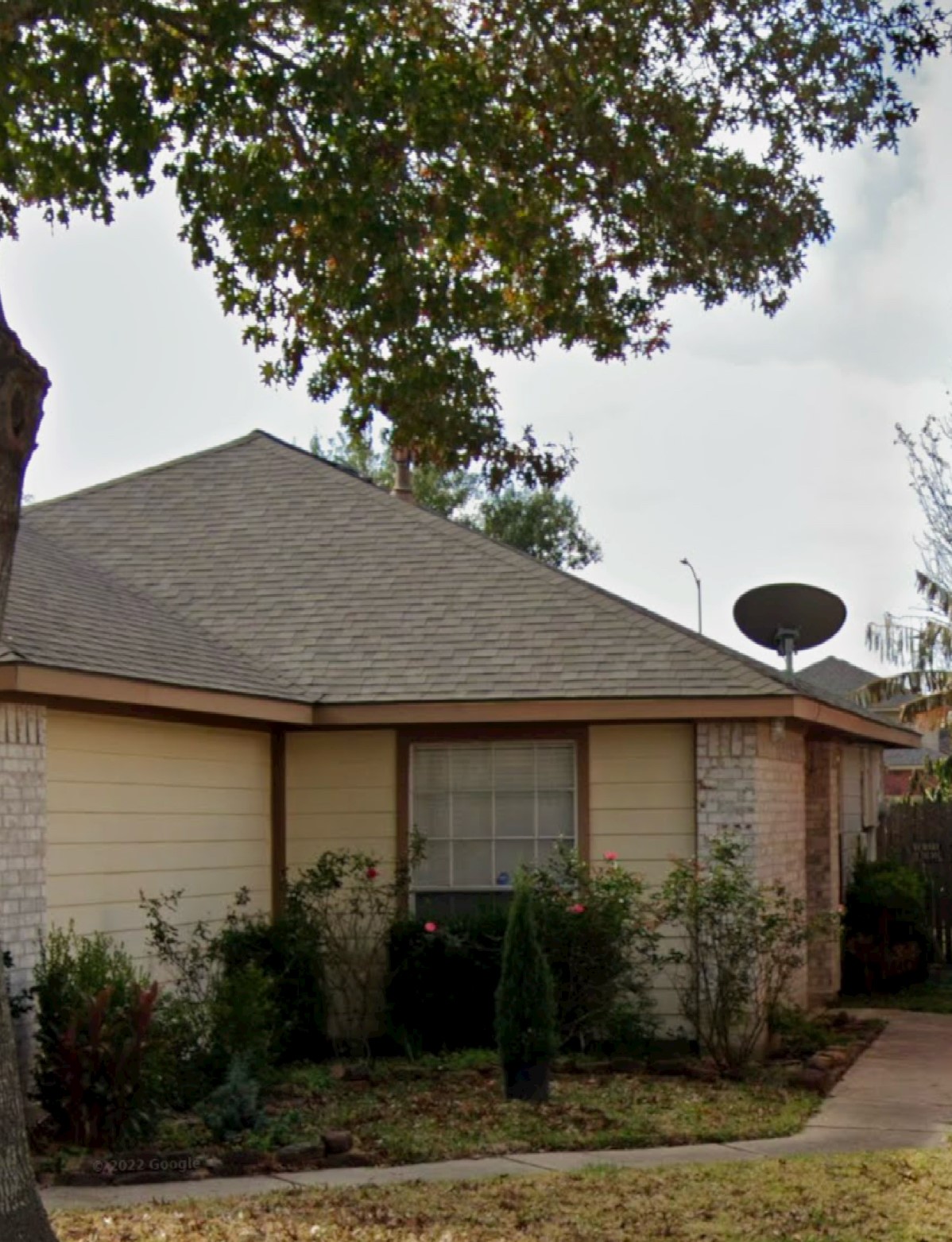 19931 Sycamore Valley Drive Property Photo 3