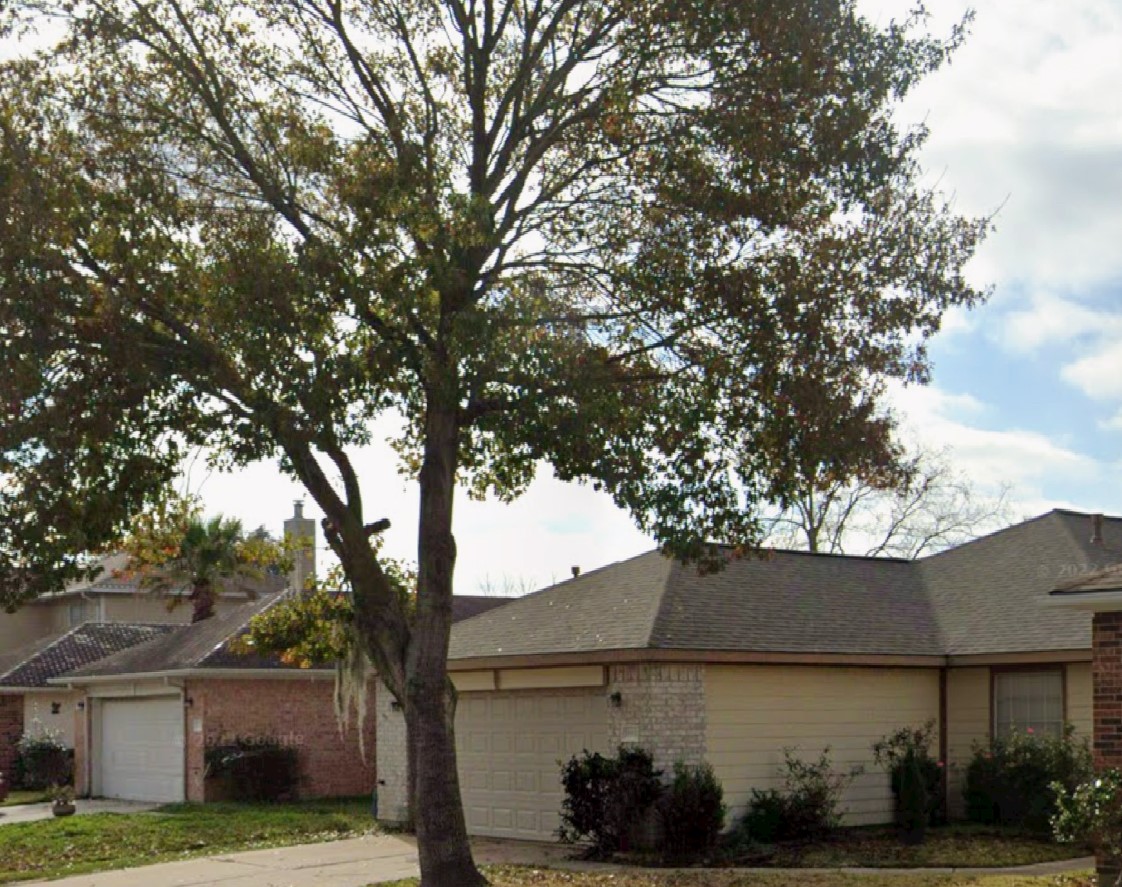 19931 Sycamore Valley Drive Property Photo 5
