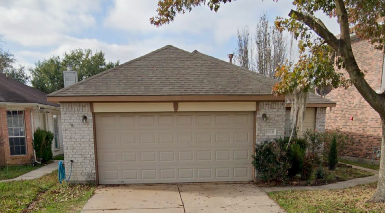 19931 Sycamore Valley Drive Property Photo 6