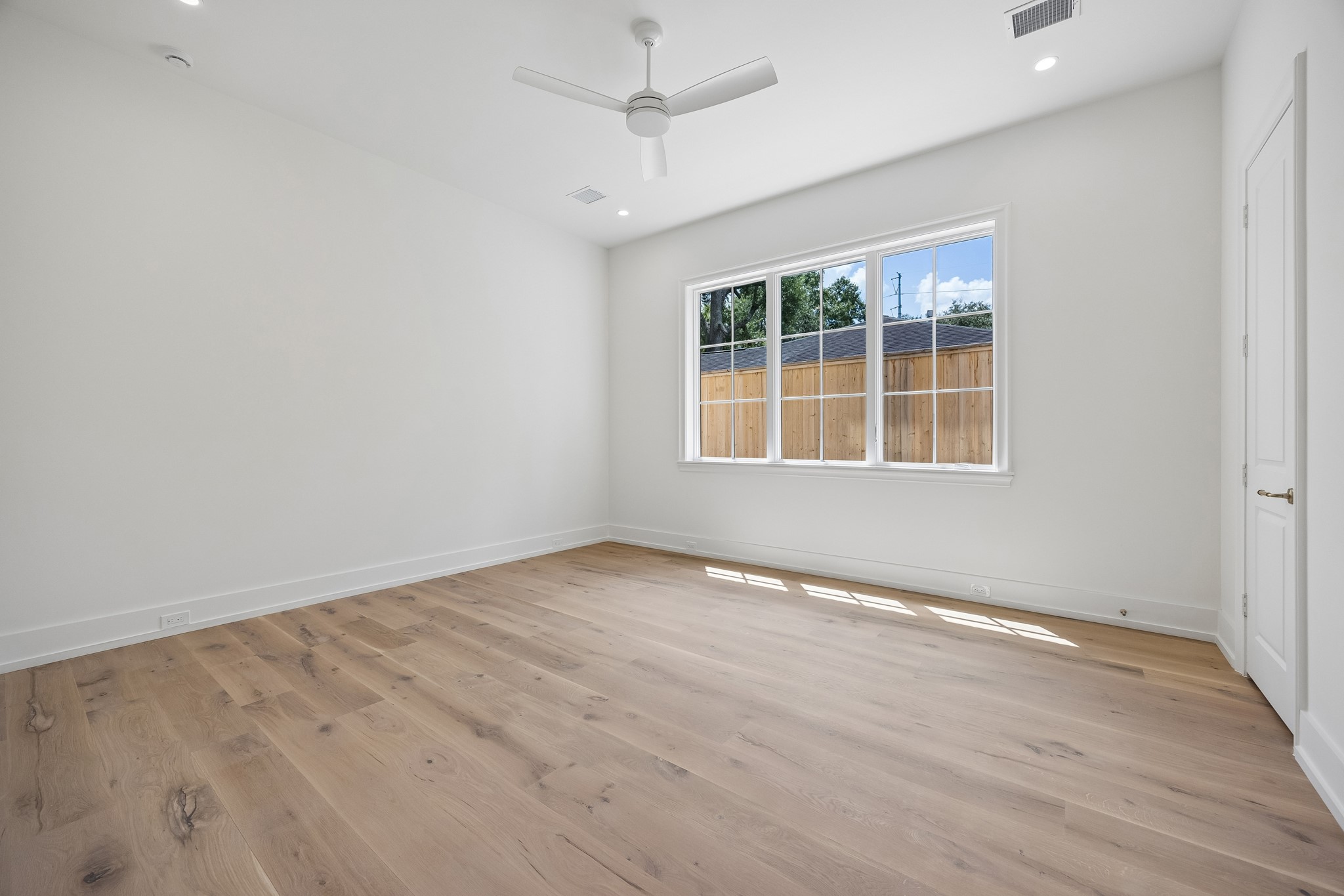 4026 Colquitt Street Property Photo 32